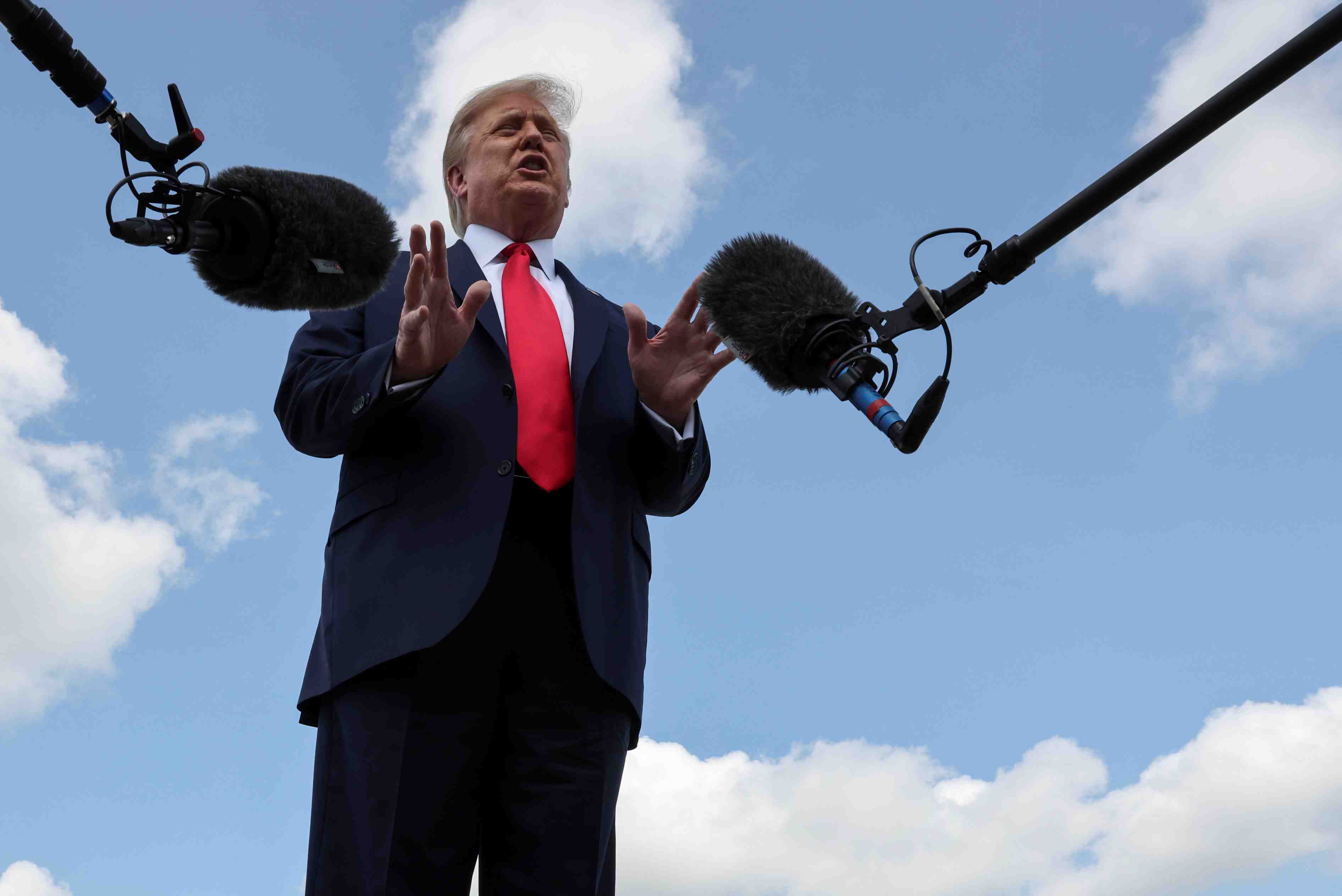 Usa 2020 : donald trump rattrape par son attitude envers l'armee