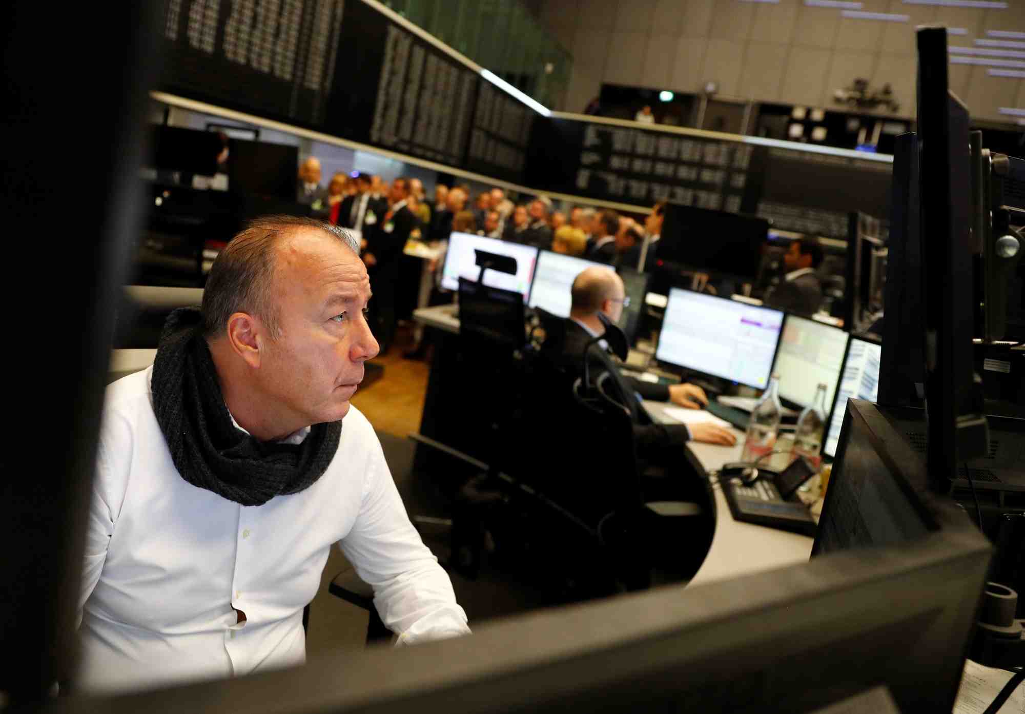 Les bourses europeennes stables en debut de seance