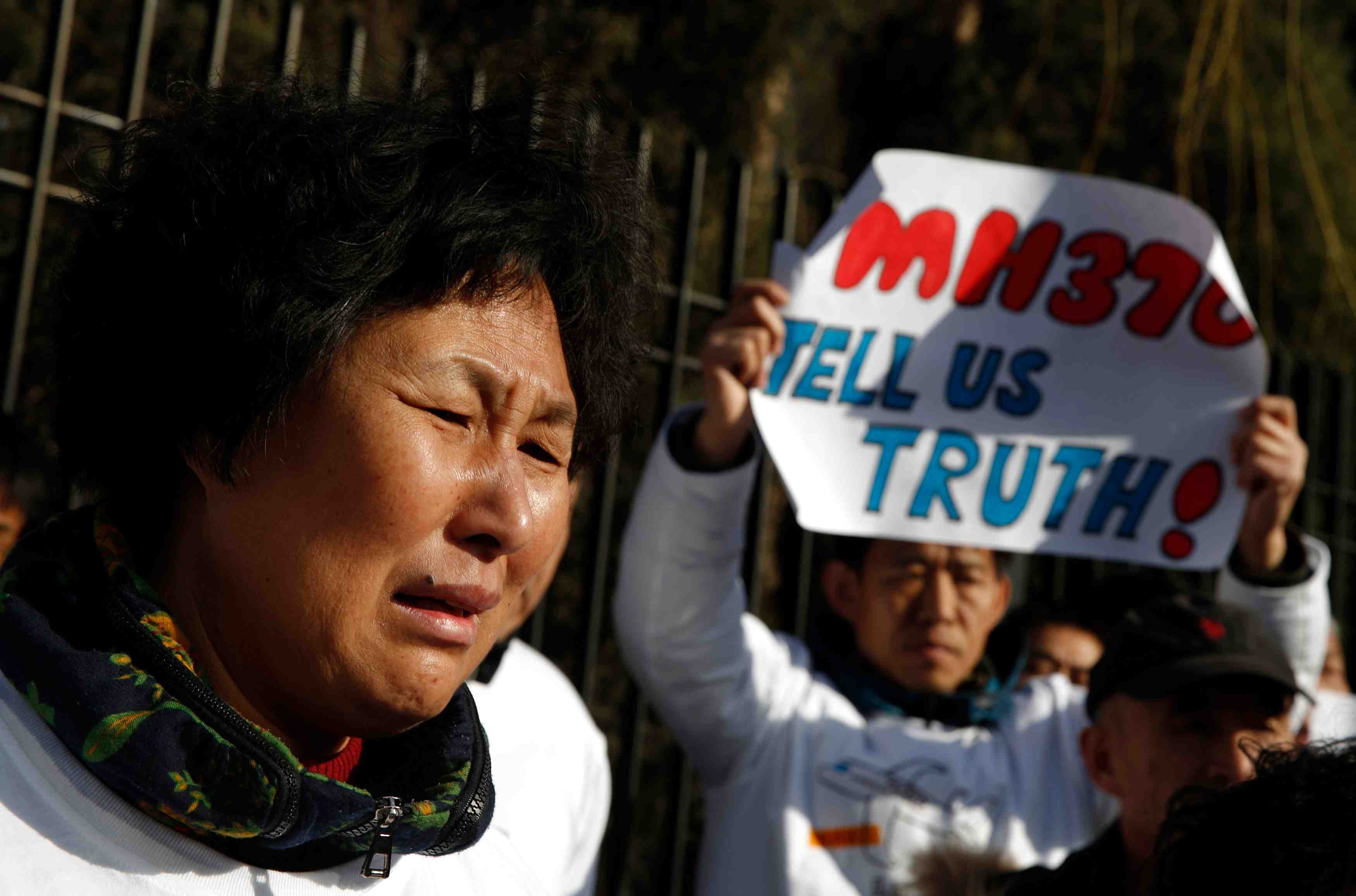La chine promet de poursuivre les recherches du vol mh370