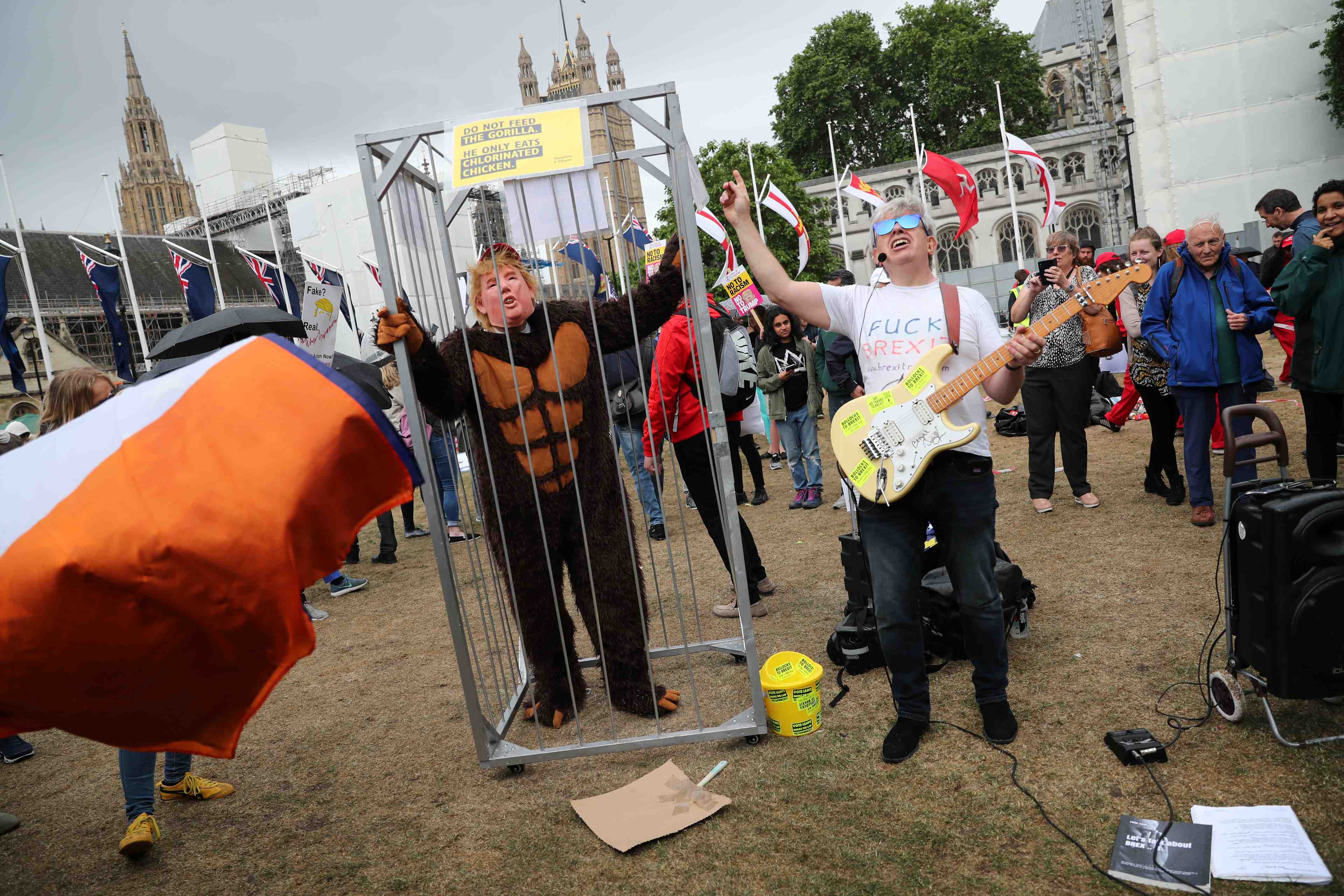 "carnaval de la resistance" anti-trump a londres