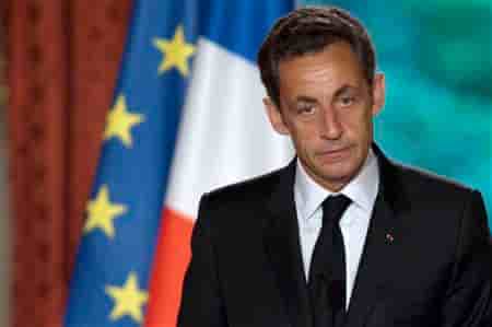 AU REGARD DU SCRUTIN EUROPÉEN, SARKOZY SE DONNE UNE SEMAINE DE RÉFLEXION