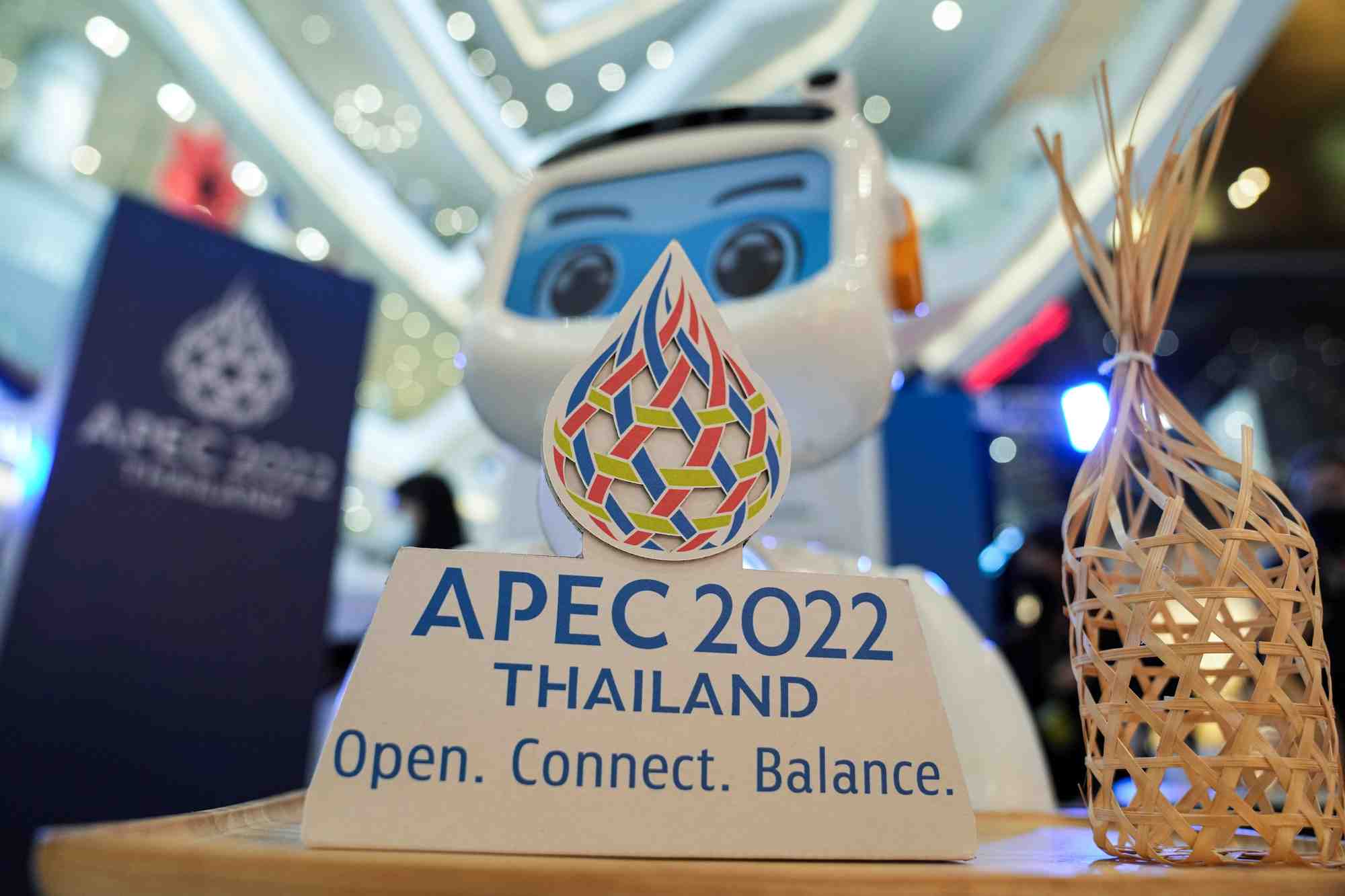 Les usa et leurs allies protestent contre la russie a l'apec