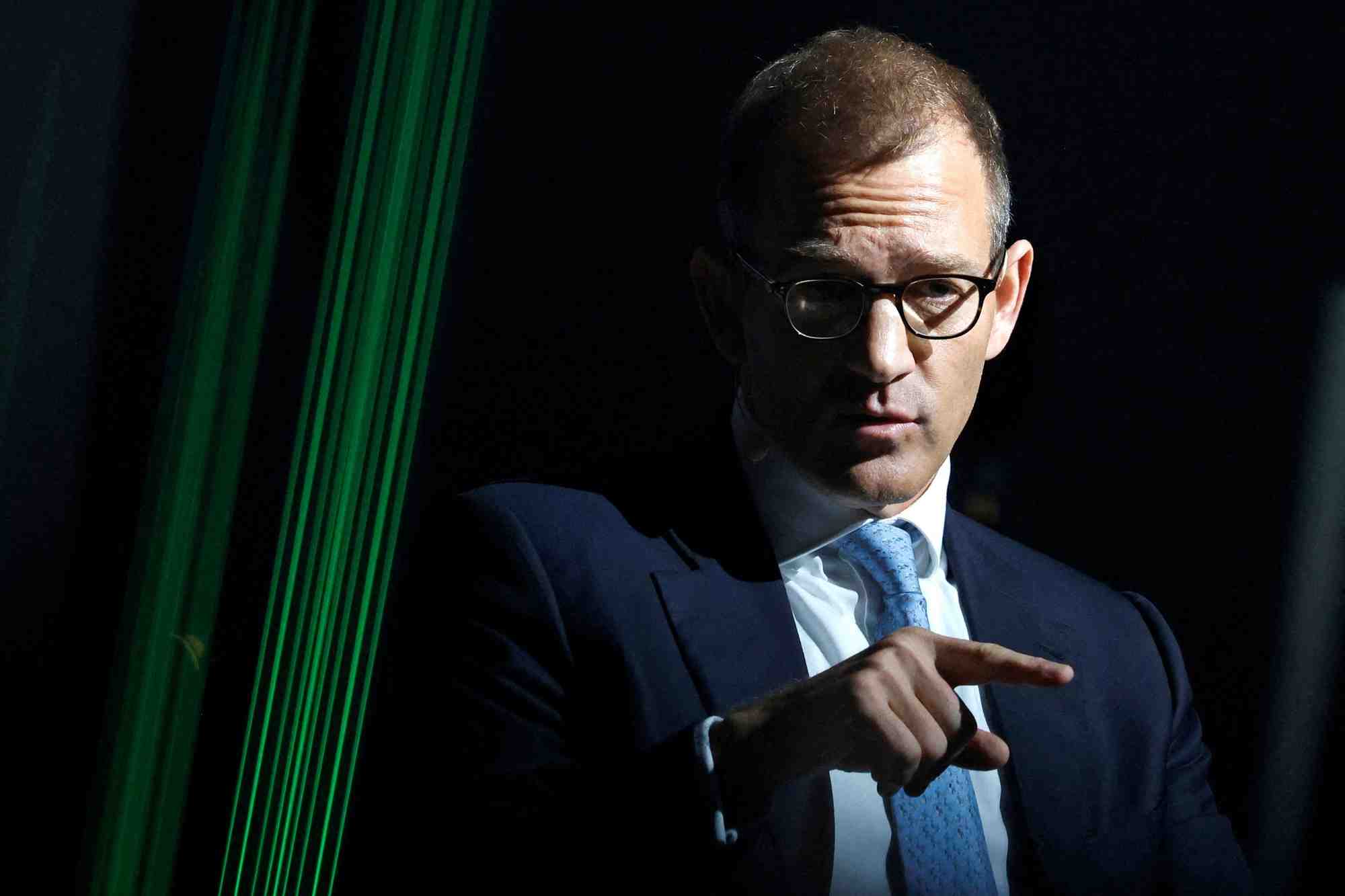 Daniel kretinsky lors d'une conference a prague