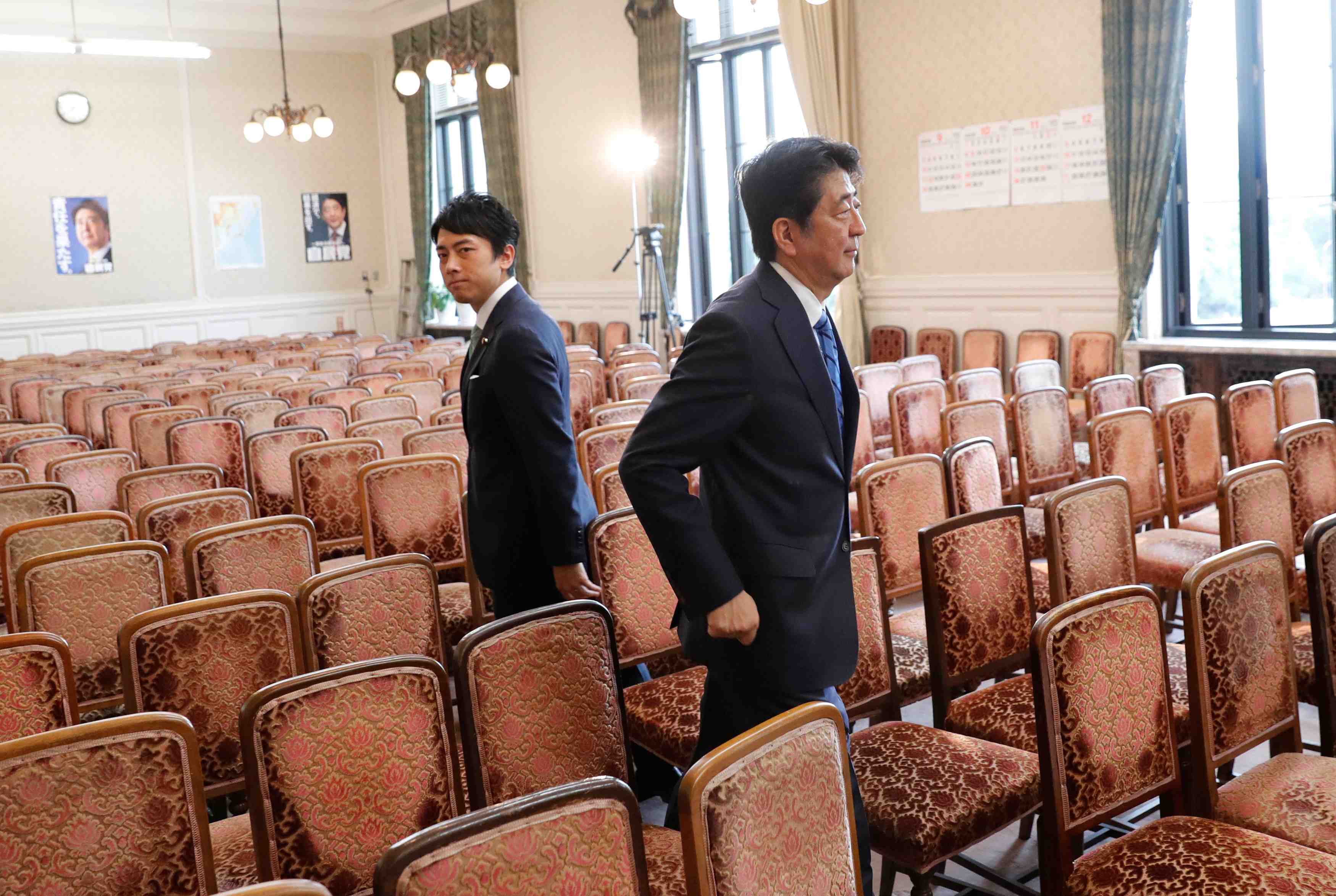 La chambre basse du parlement japonais dissoute en vue des elections