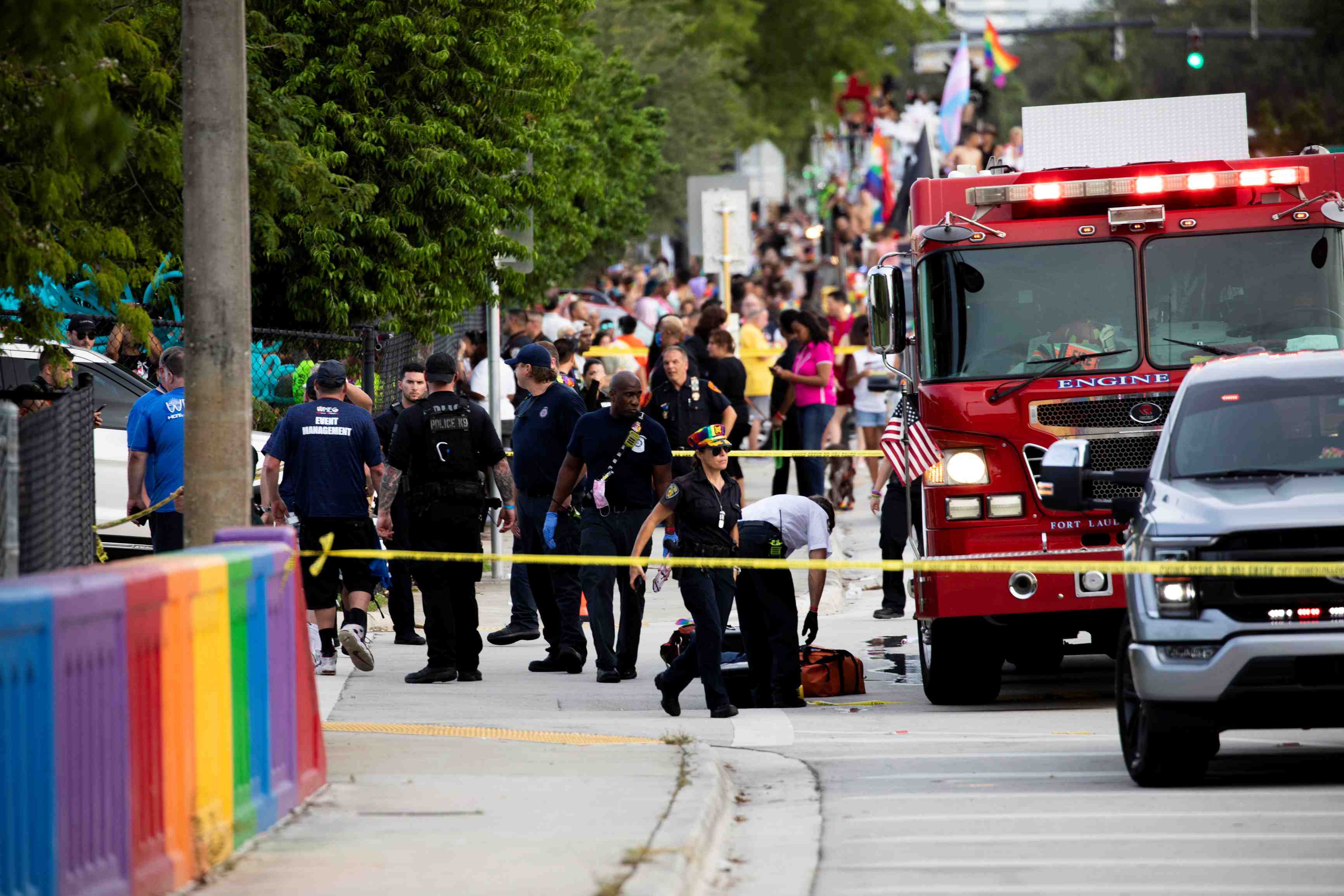 Usa: une camionnette fonce dans une marche des fiertes, un mort