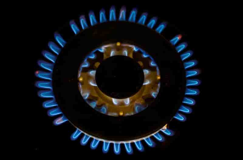 Photo d'illustration des flammes d'un bruleur a gaz dans une maison en france