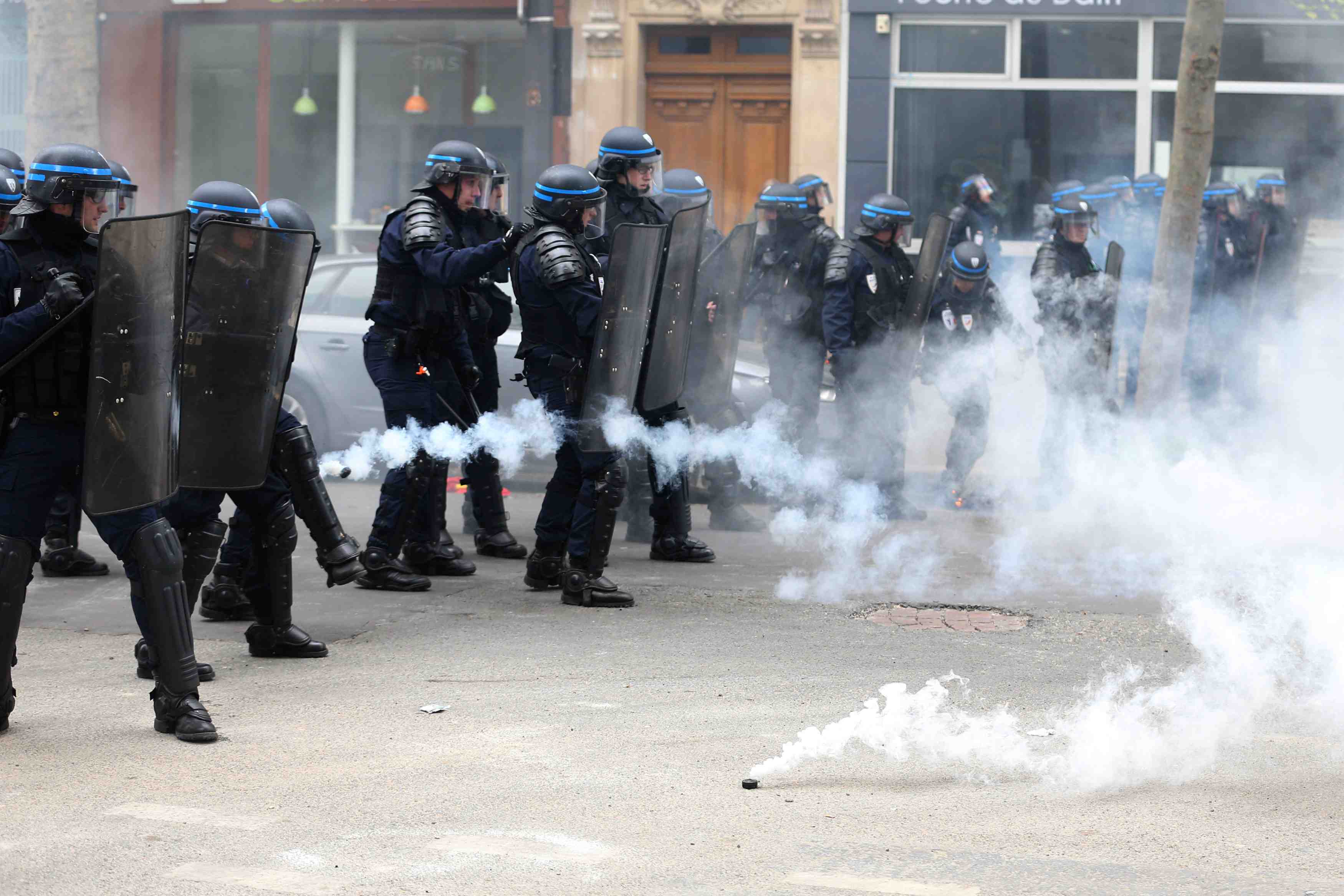 Controverse apres les incidents en marge des manifestations