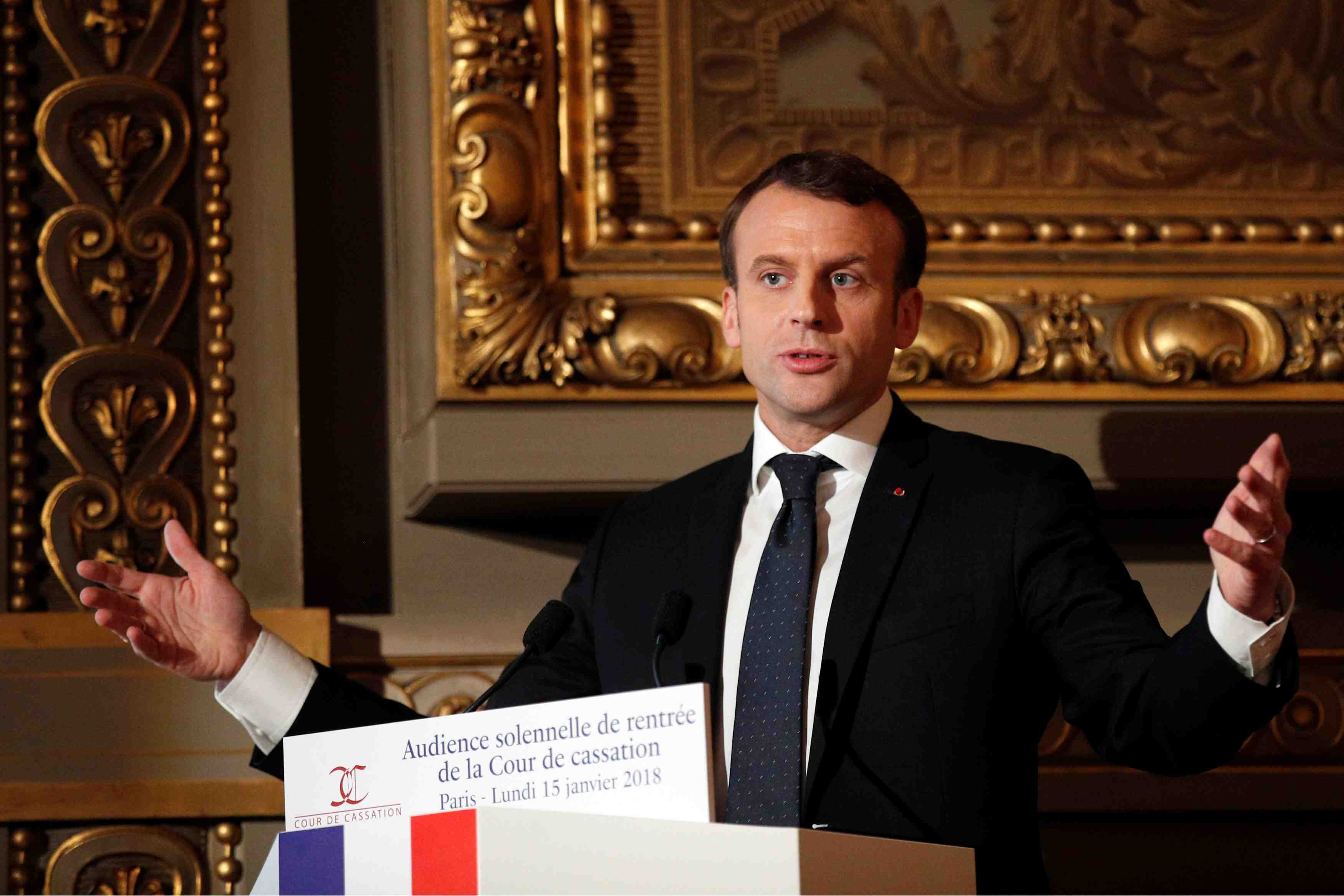 Macron refuse d'accorder au parquet son independance totale