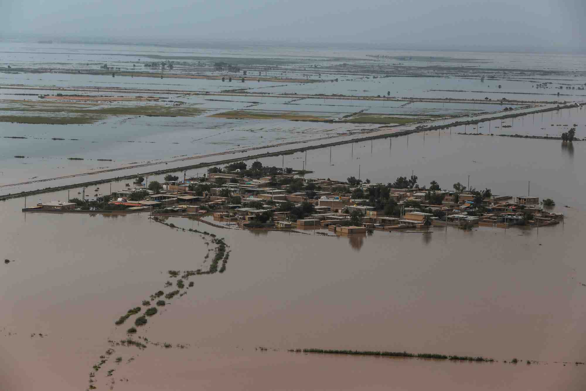 Inondations en iran: nouvelles evacuations, bilan de 70 morts