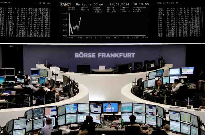 Les Bourses européennes en légère hausse à la mi-journée