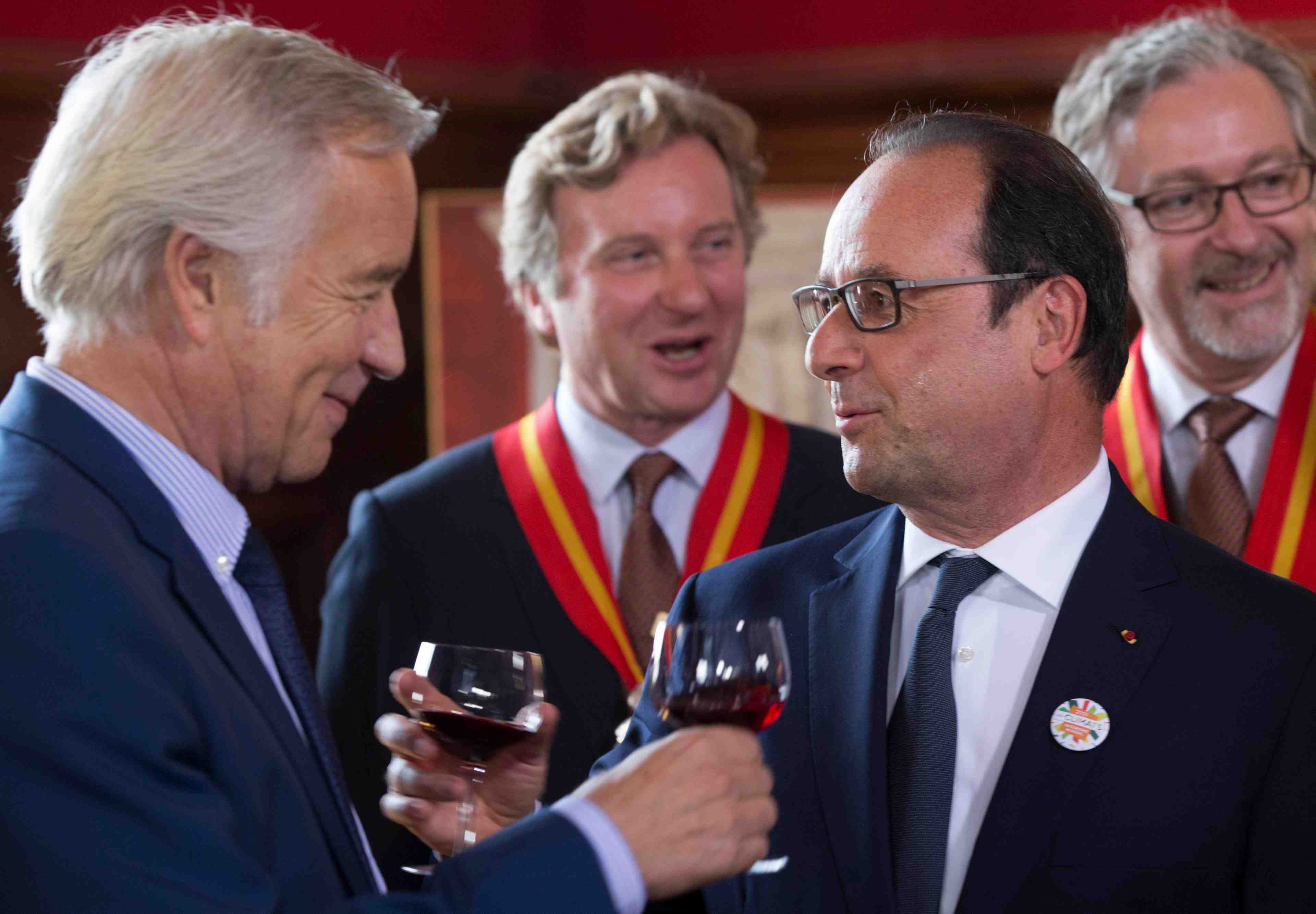 Francois rebsamen presente sa demission a francois hollande