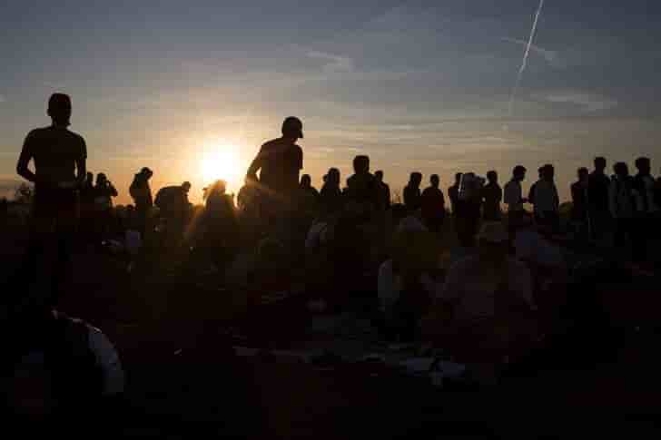 Les etats-unis promettent d'accueillir plus de refugies