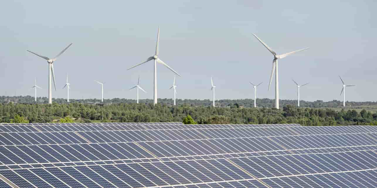 Rien qu’en 2024, la Chine a installé 277 gigawatts de nouvelles capacités en solaire et 80 GW d’éolien, selon l’Administration nationale de l’énergie.