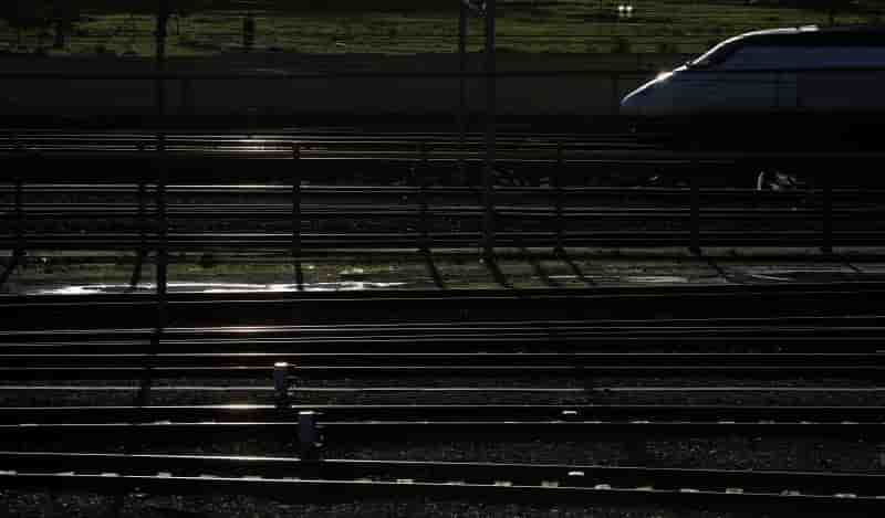 Avis defavorable sur la ligne a grande vitesse toulouse-paris