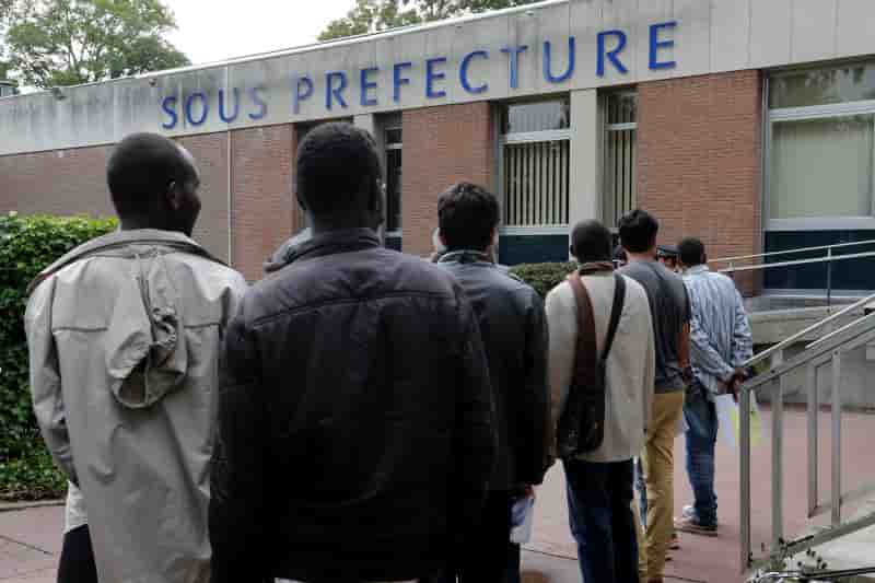 La cour des comptes juge trop longues et couteuses les procedures de demande d'asile