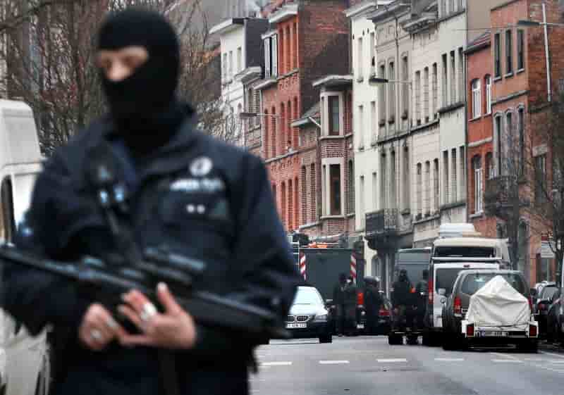 Cinq personnes arretees vendredi a bruxelles