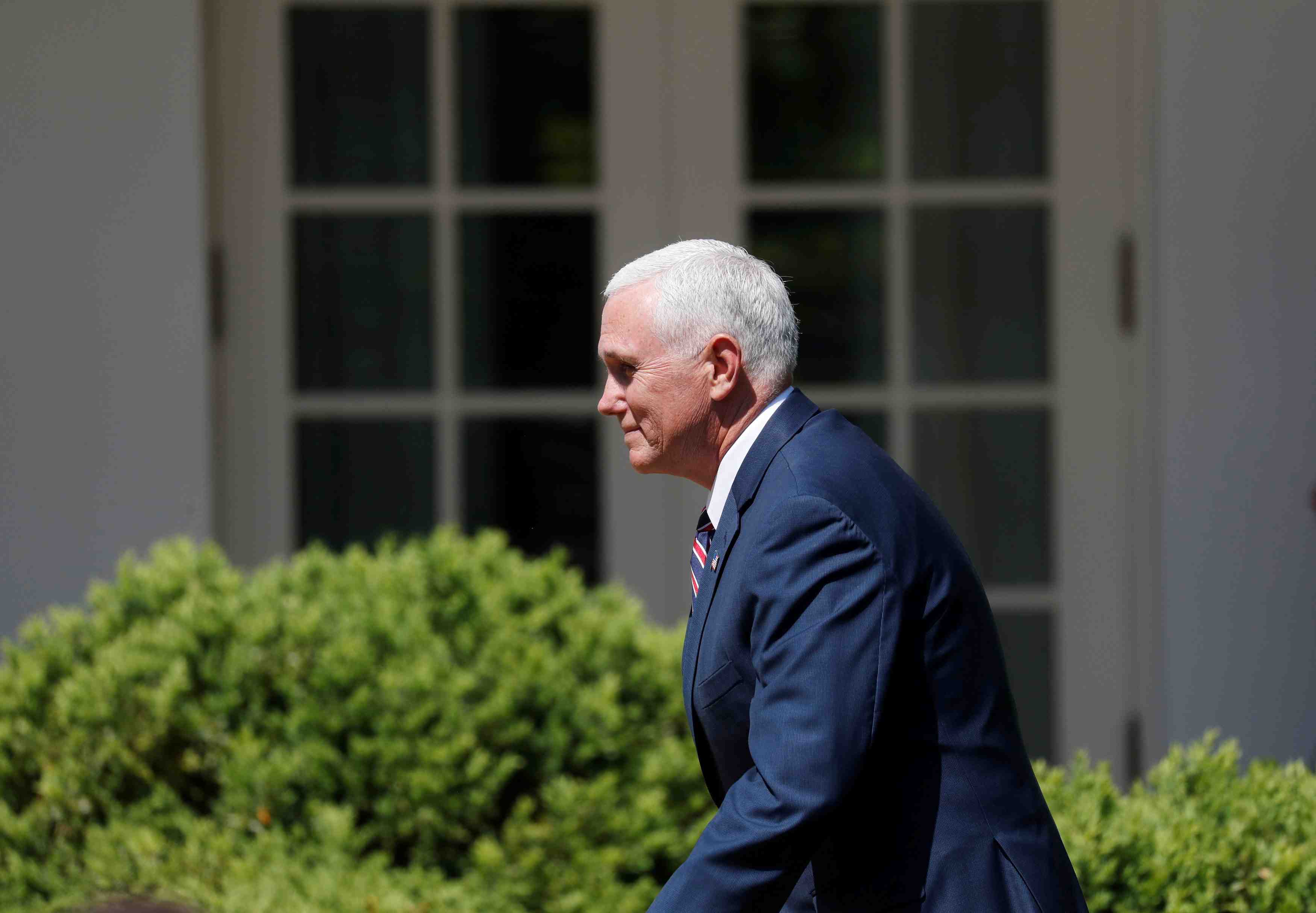 Pence reporte un voyage au bresil pour se concentrer sur la coree