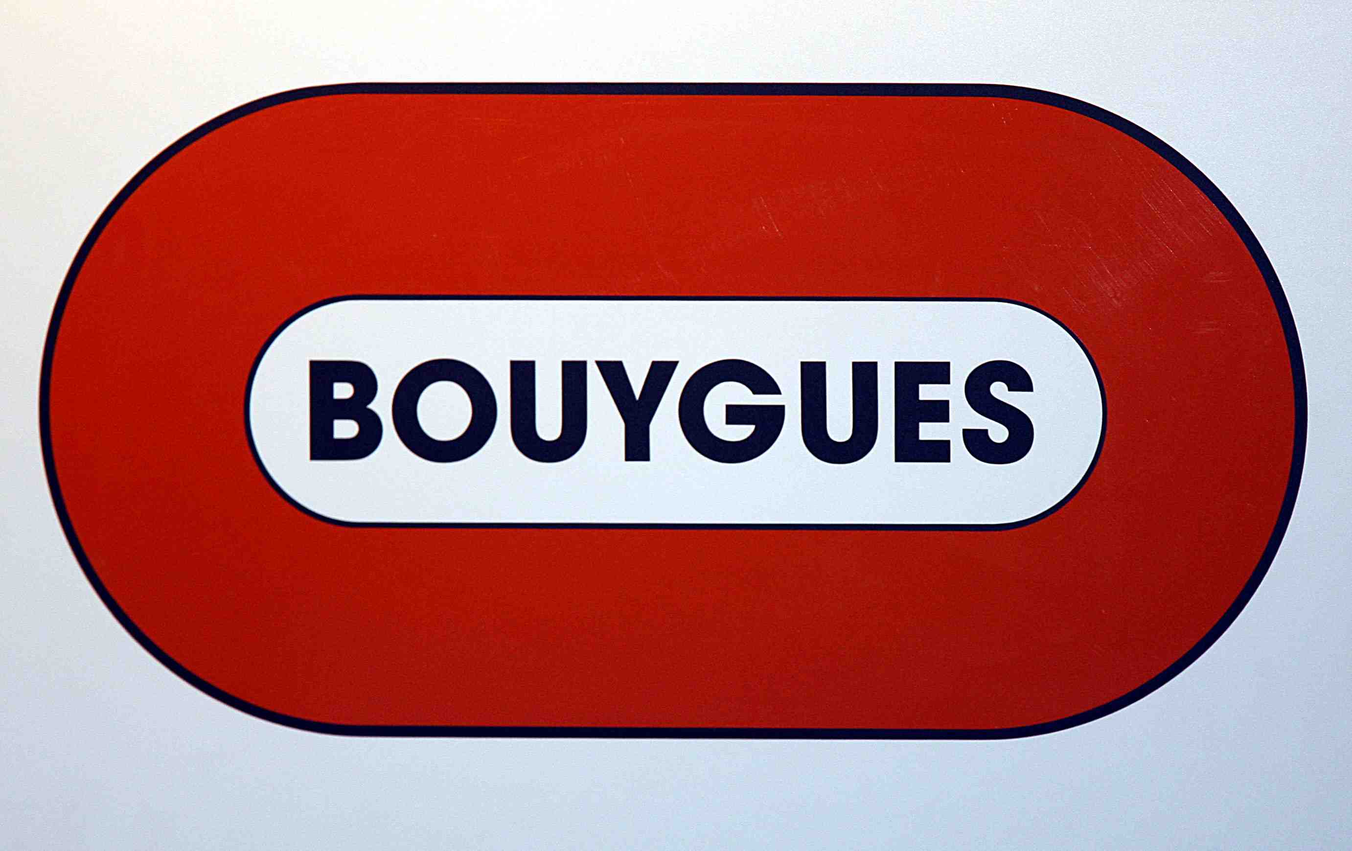 Bouygues livre une perte operationnelle courante plus faible que prevu au 1er semestre