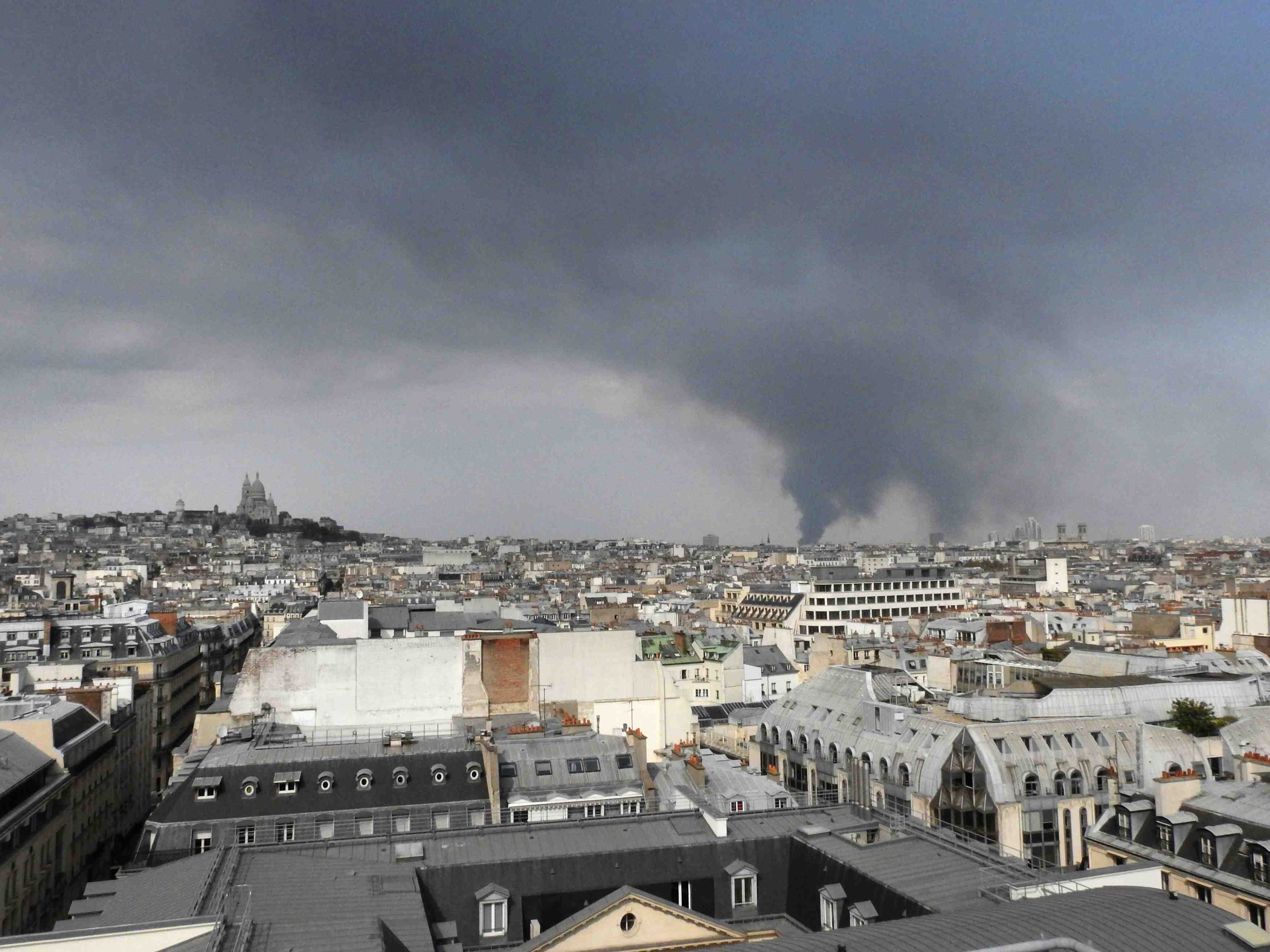 Reprise du trafic au nord de paris apres l’incendie d’un entrepot