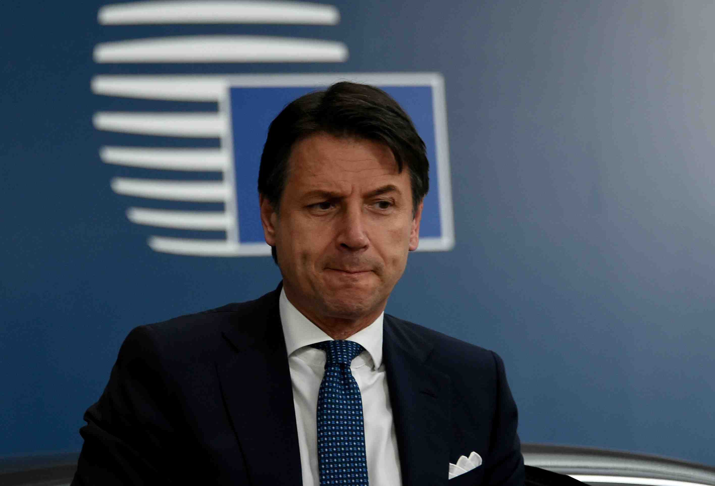 Italie: accord de la coalition pour eviter des sanctions de l'ue