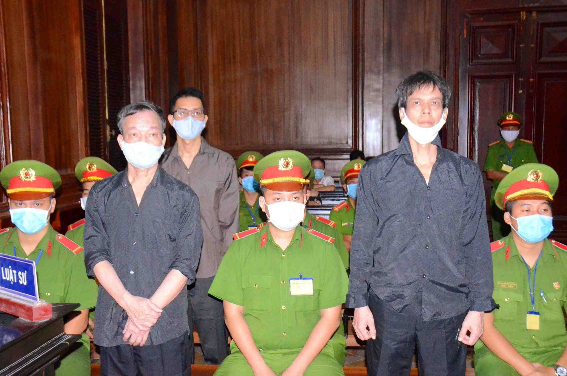 Vietnam: lourdes peines de prisons pour des journalistes independants critiques du regime