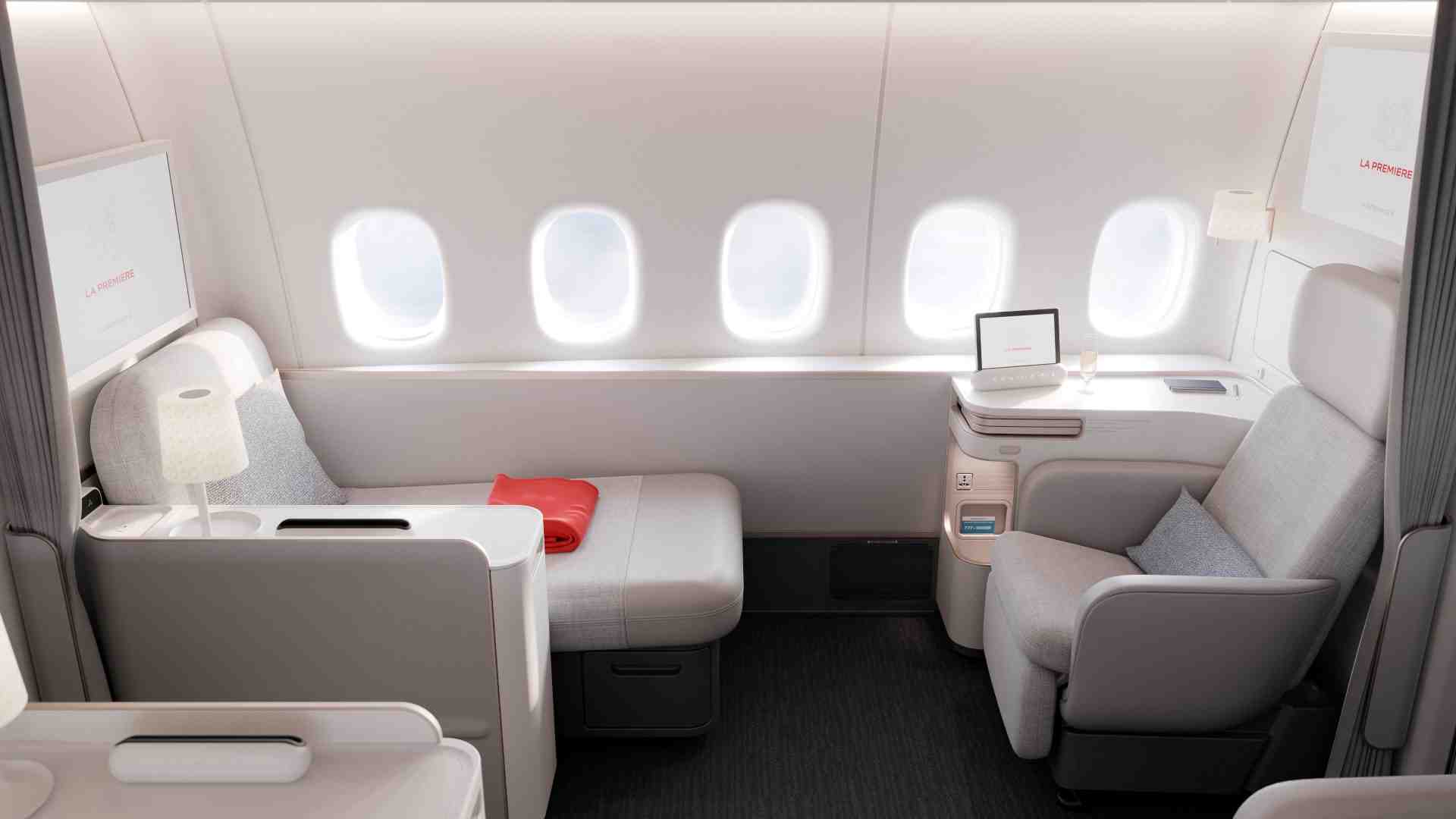 La nouvelle La Première d'Air France doit remplacer un produit vieux de plus de dix ans sur les Boeing 777-300ER et parachever la montée gamme de la compagnie.
