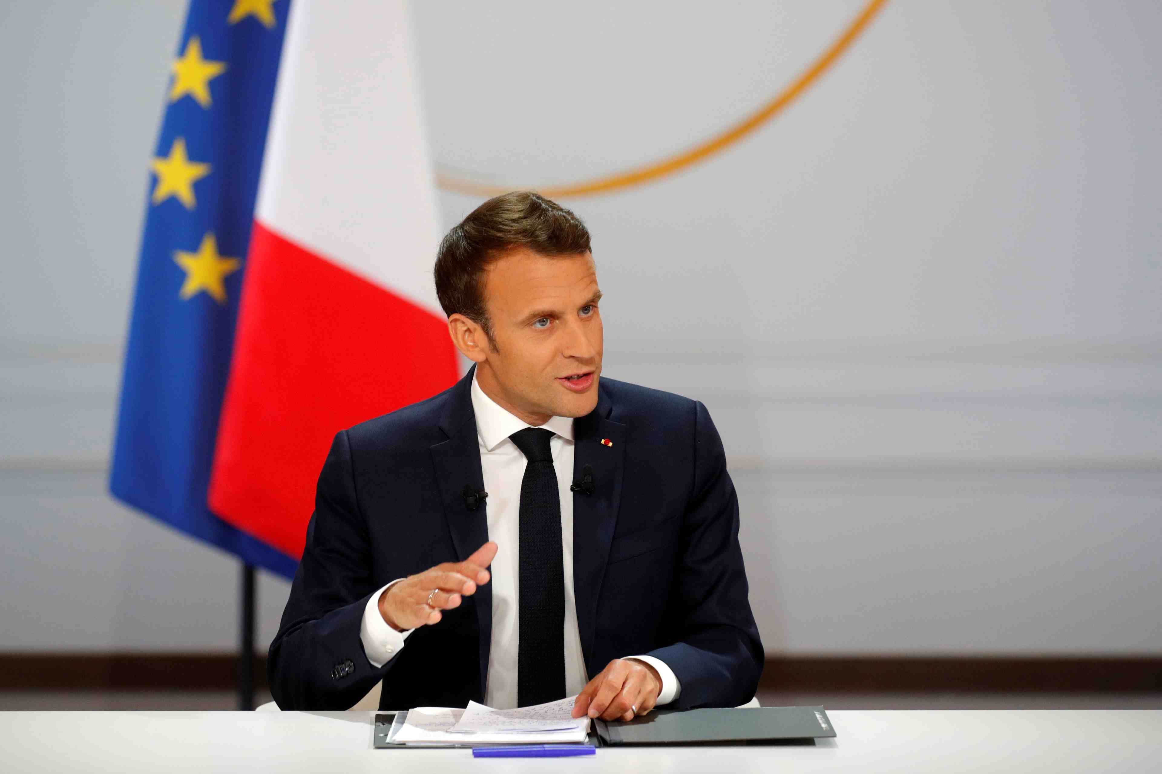 En direct: macron presente ses mesures de sortie de crise des "gilets jaunes"