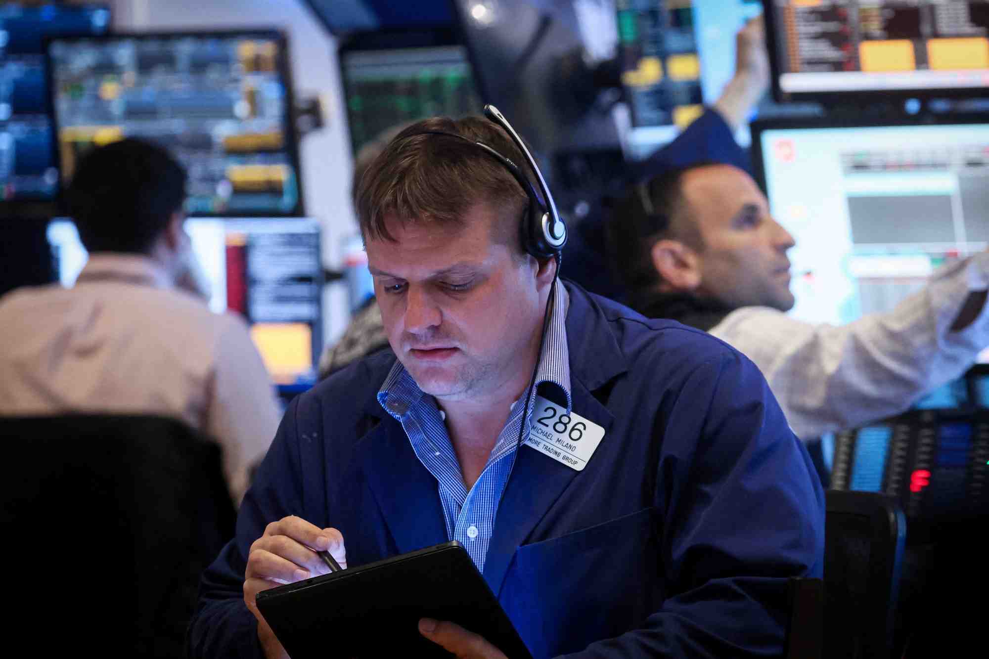 Photo de traders a la bourse de new york