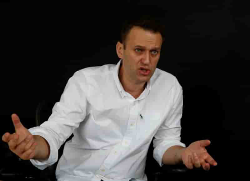 L'opposant russe navalny interroge par la police avant un meeting
