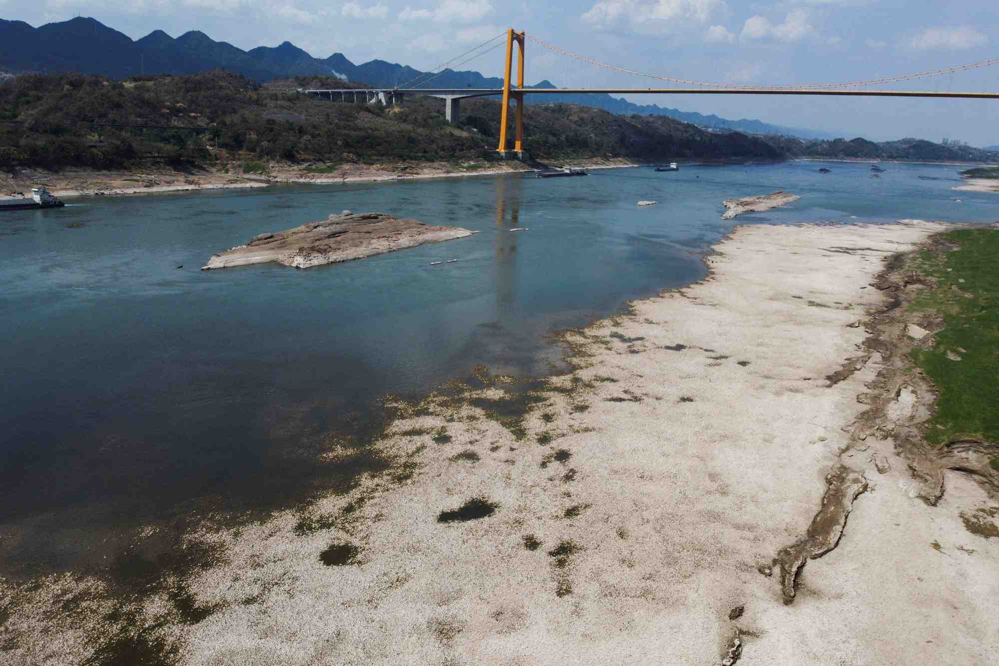 Chine: chongqing et le sichuan en alerte inondations avec l'arrivee de pluies torrentielles