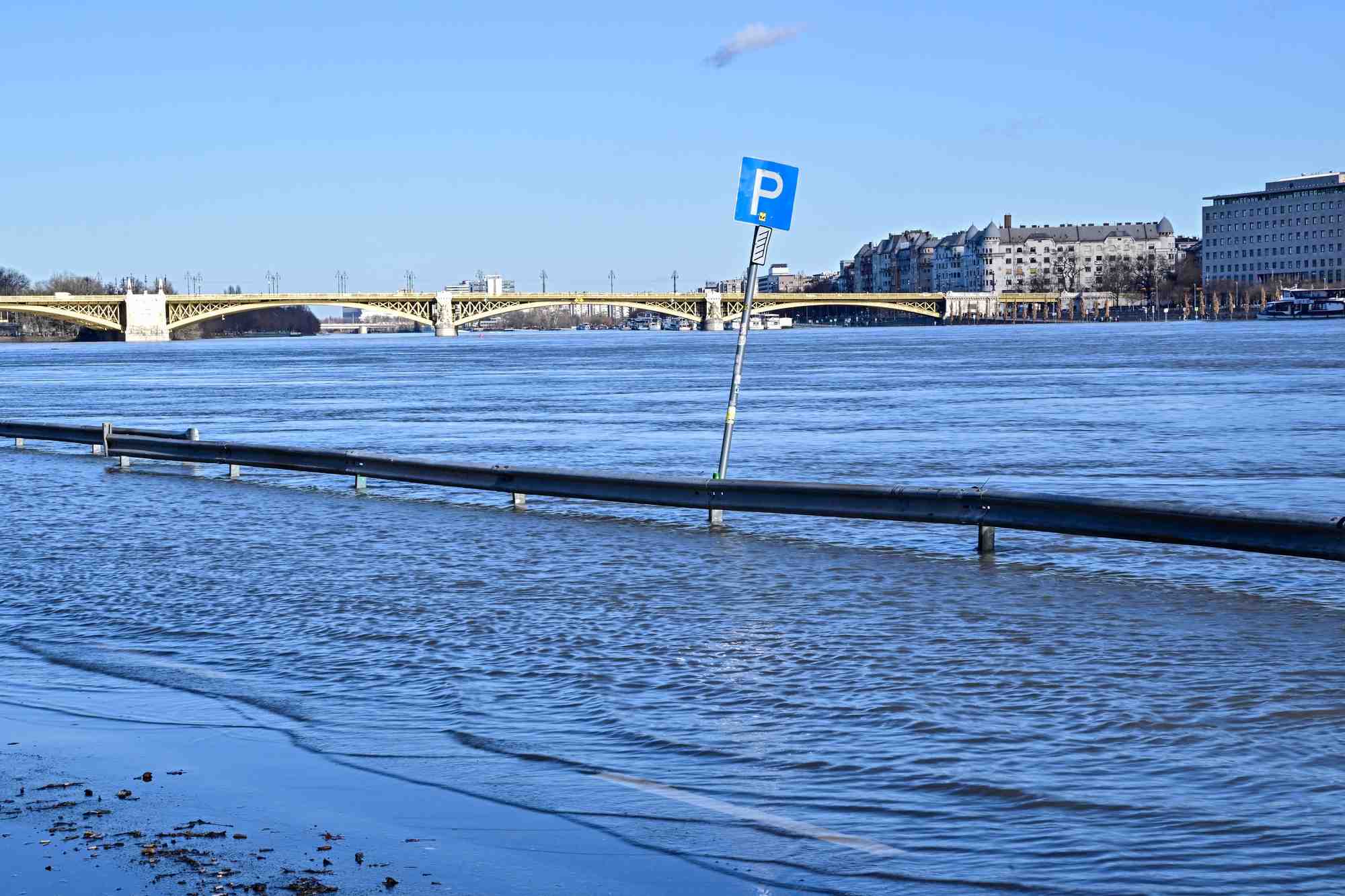 Le danube deborde a budapest