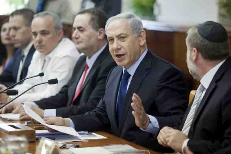 Le directeur de la communication de benjamin netanyahu au centre d'une polemique