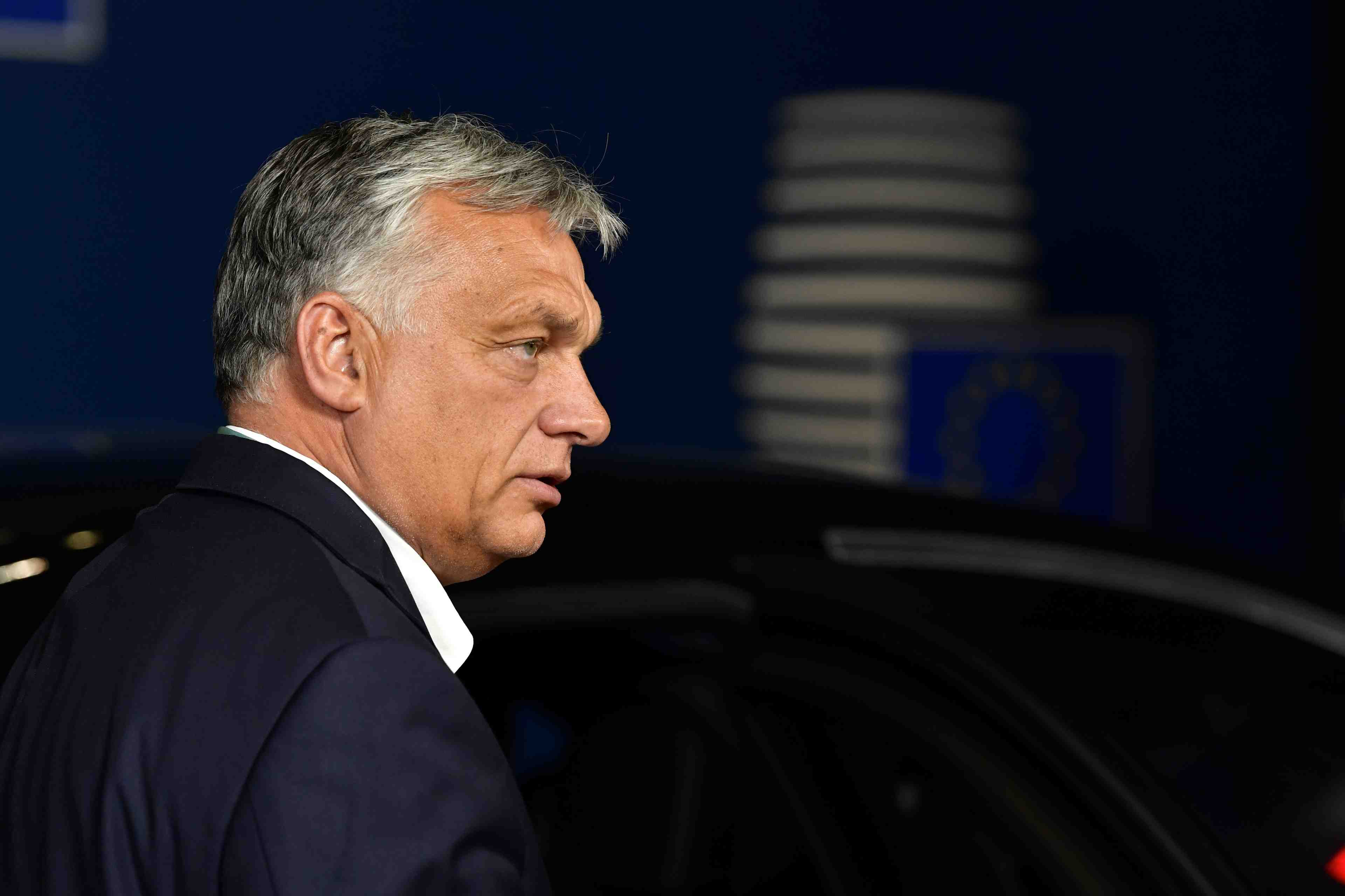 Viktor orban apporte son soutien a donald trump