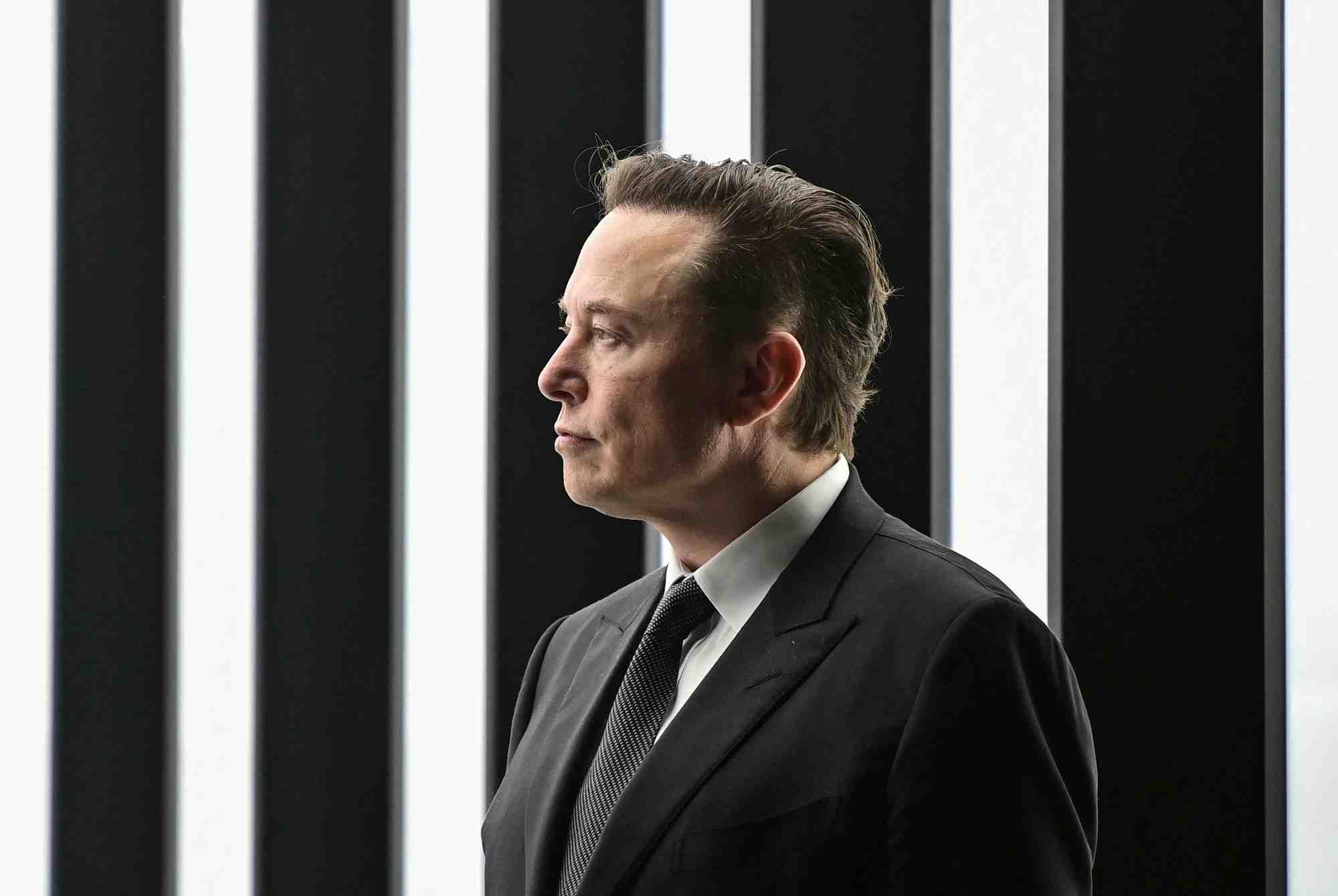 Elon musk assiste a la ceremonie d'ouverture de la nouvelle gigafactory de tesla pour les voitures electriques a gruenheide, en allemagne