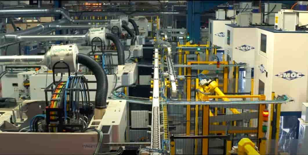 L'usine compte désormais 40 robots qui réalisent toutes les tâches sans valeur ajoutée.