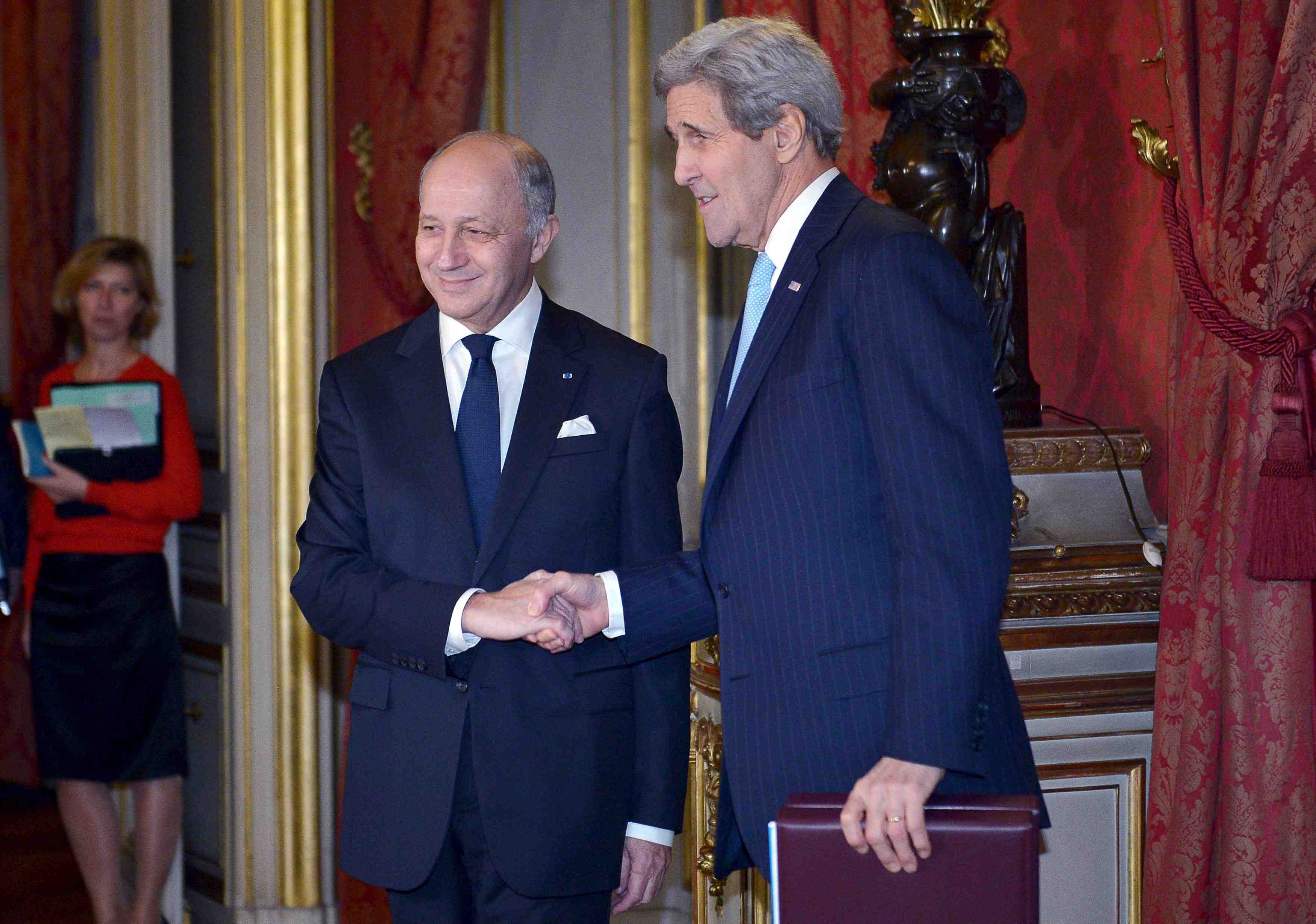 Apres paris, john kerry se rend a moscou pour discuter du dossier syrien