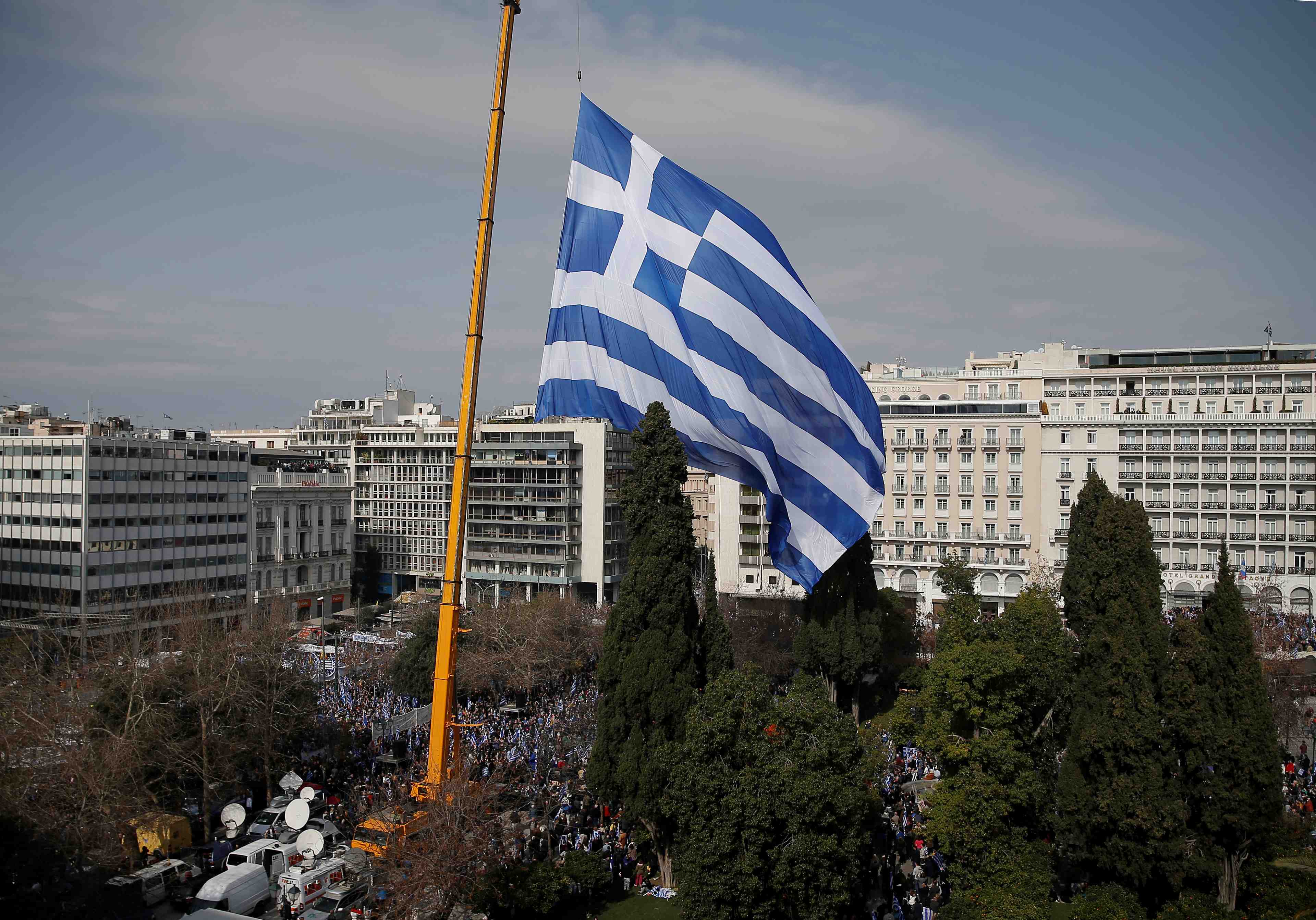 Fitch releve la note de la grece de "b-" a "b"