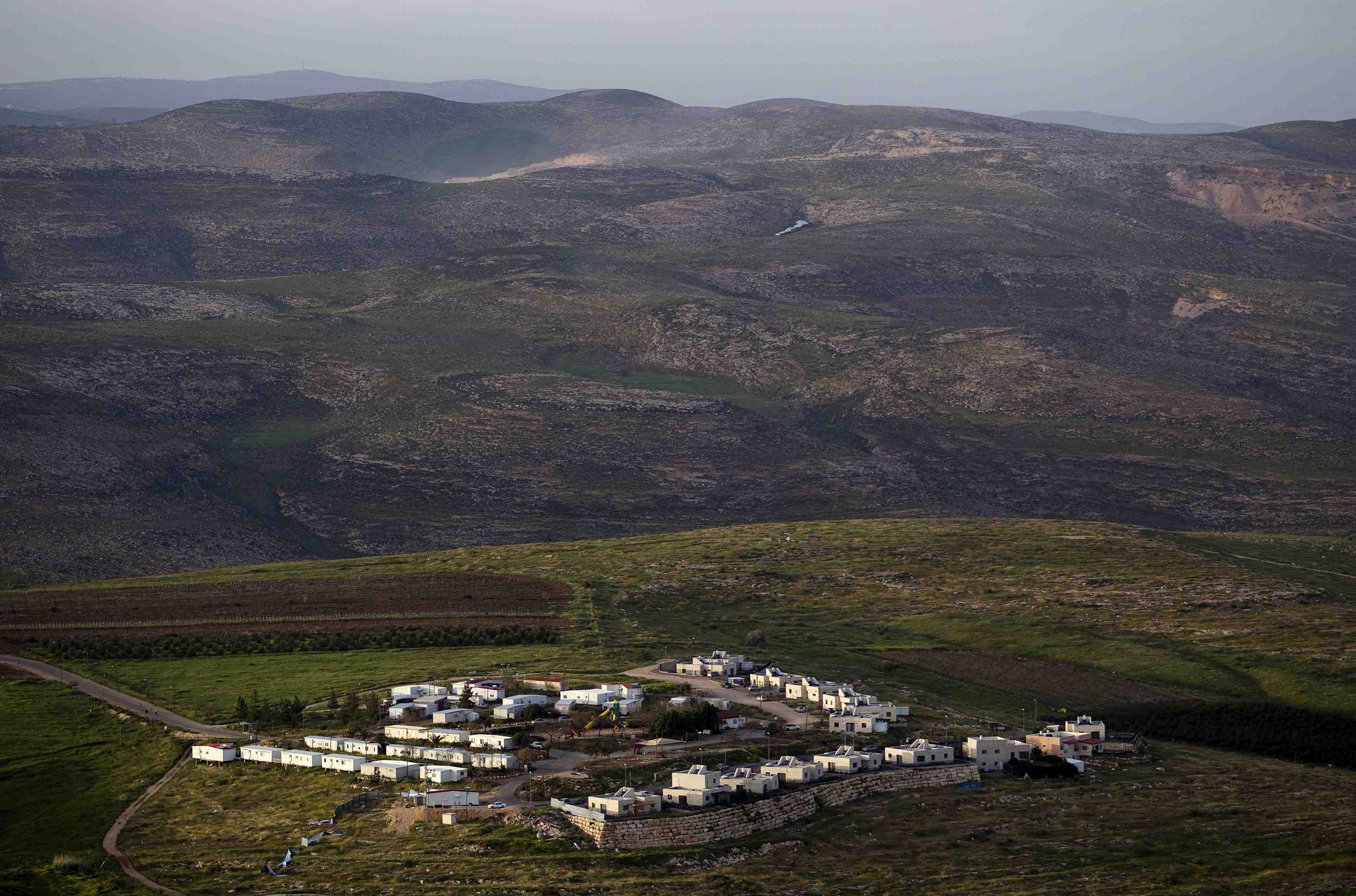 Un tribunal israelien legalise une colonie illegale en cisjordanie