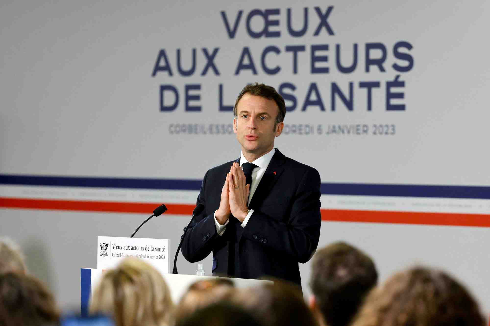 Macron, voeux au personnel de santé