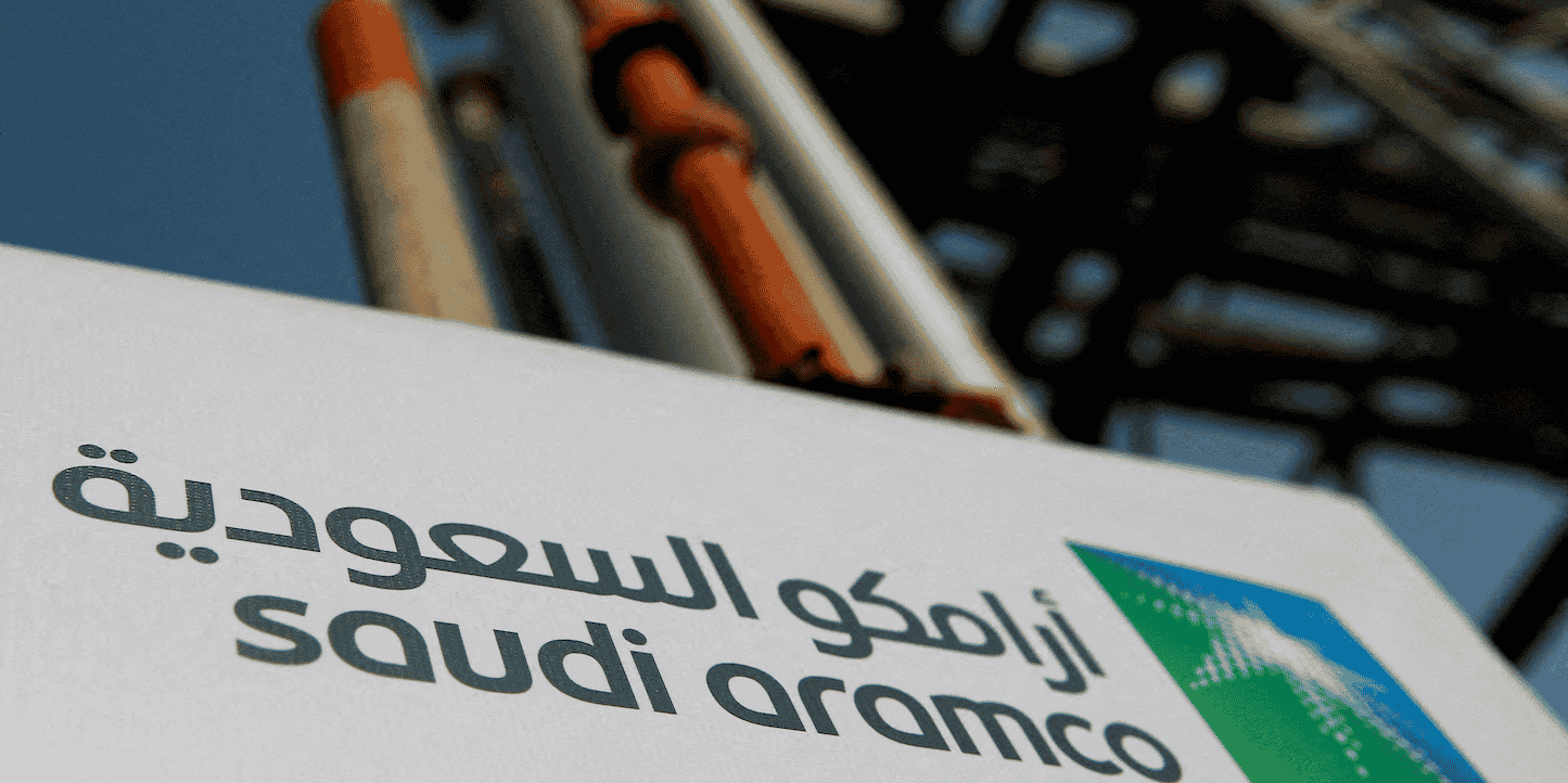 Le pétrolier saoudien est exclu « principalement » en raison de l'absence d'un plan de transition énergétique.