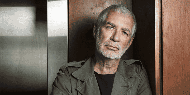 « On ne frappe pas une organisation barbare et terroriste avec des moyens terroristes et barbares. Entendons-nous, je n'ai aucune compassion pour les pertes du Hezbollah. Mais j'ai du mal à me résoudre que le monde du renseignement n'est plus un monde de gentlemen. Ce n'est pas un problème de morale, la morale n'a rien à voir dans cette affaire. C'est un problème d'éthique » (Vincent Crouzet, ex-collaborateur de la DGSE et expert en service de renseignement).