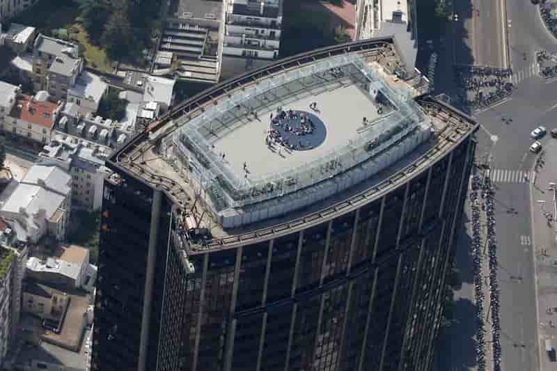 La pollution à l'amiante de la Tour Montparnasse due aux travaux
