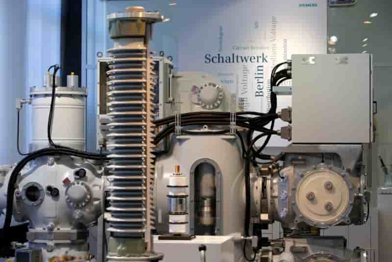 Les commandes a l'industrie augmentent beaucoup plus que prevu en allemagne