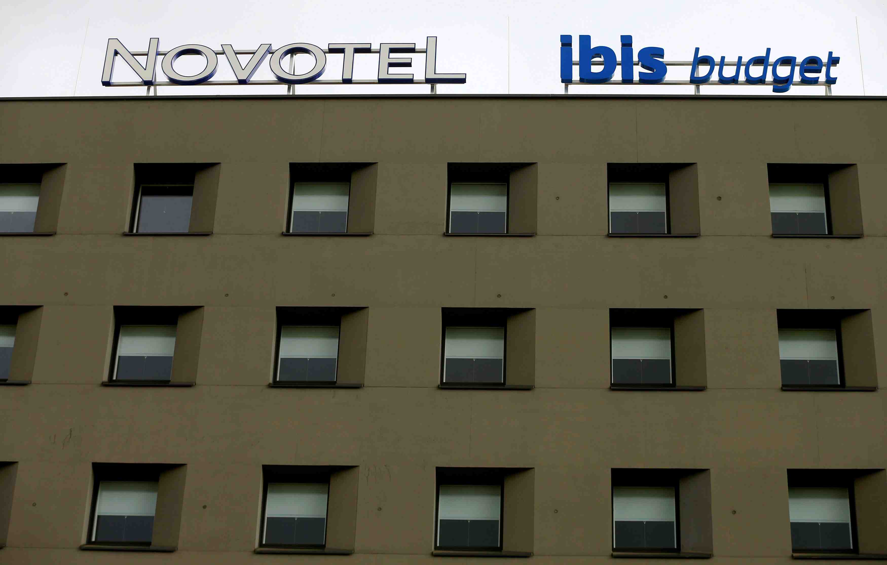 Coronavirus/france: accor et airbnb proposent des solutions d'hebergement
