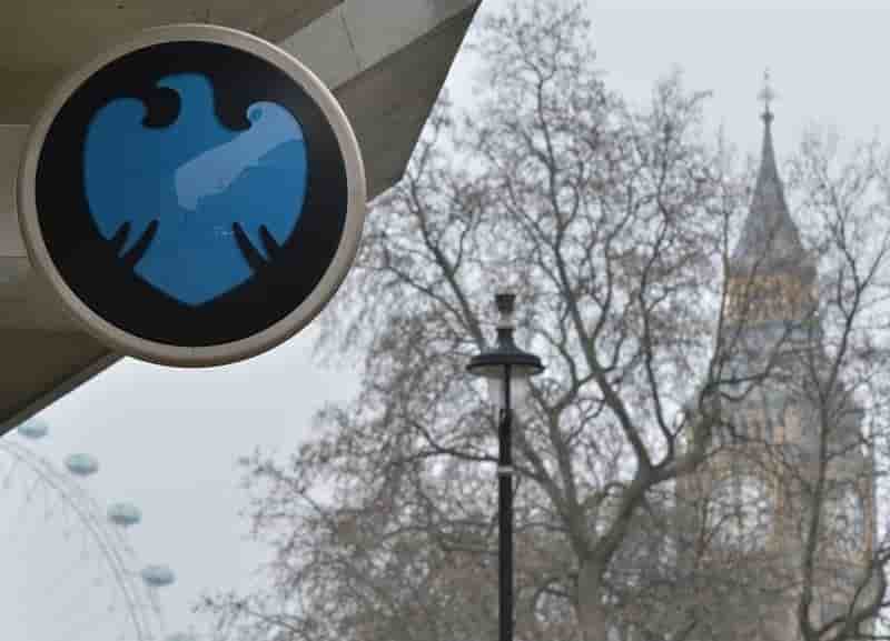 Barclays supprime des centaines d'emplois dans la BFI