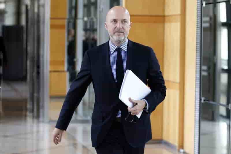 Orange: le dg delegue pierre louette va quitter le groupe