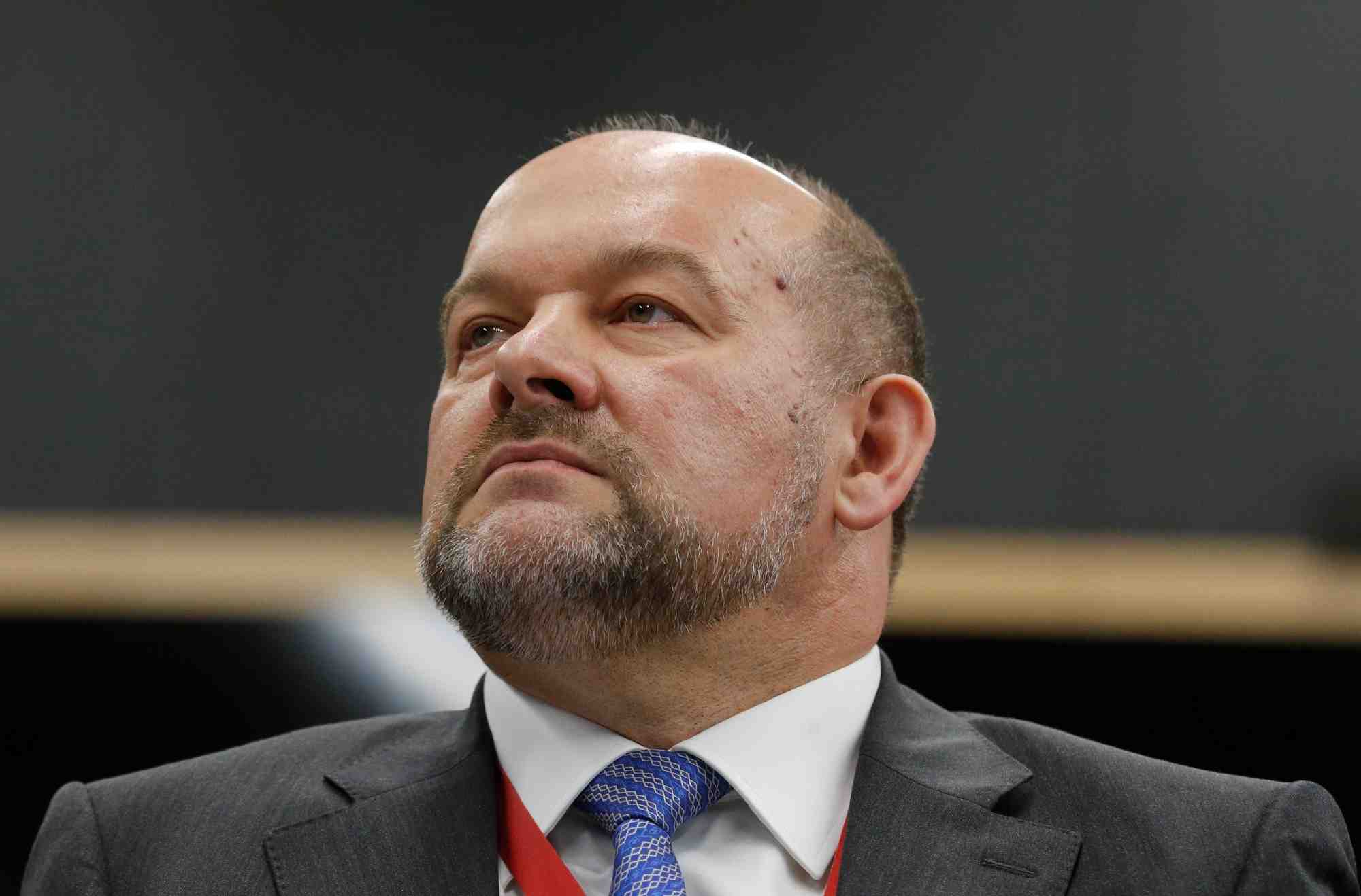 Le gouverneur de la région russe d'Arkhangelsk, Igor Orlov, a nié qu'il y ait eu une seconde explosion. (Photo: Igor Orlov, le 9 avril 2019, assistant à une session du Forum international de l'Arctique à Saint-Pétersbourg, en Russie).