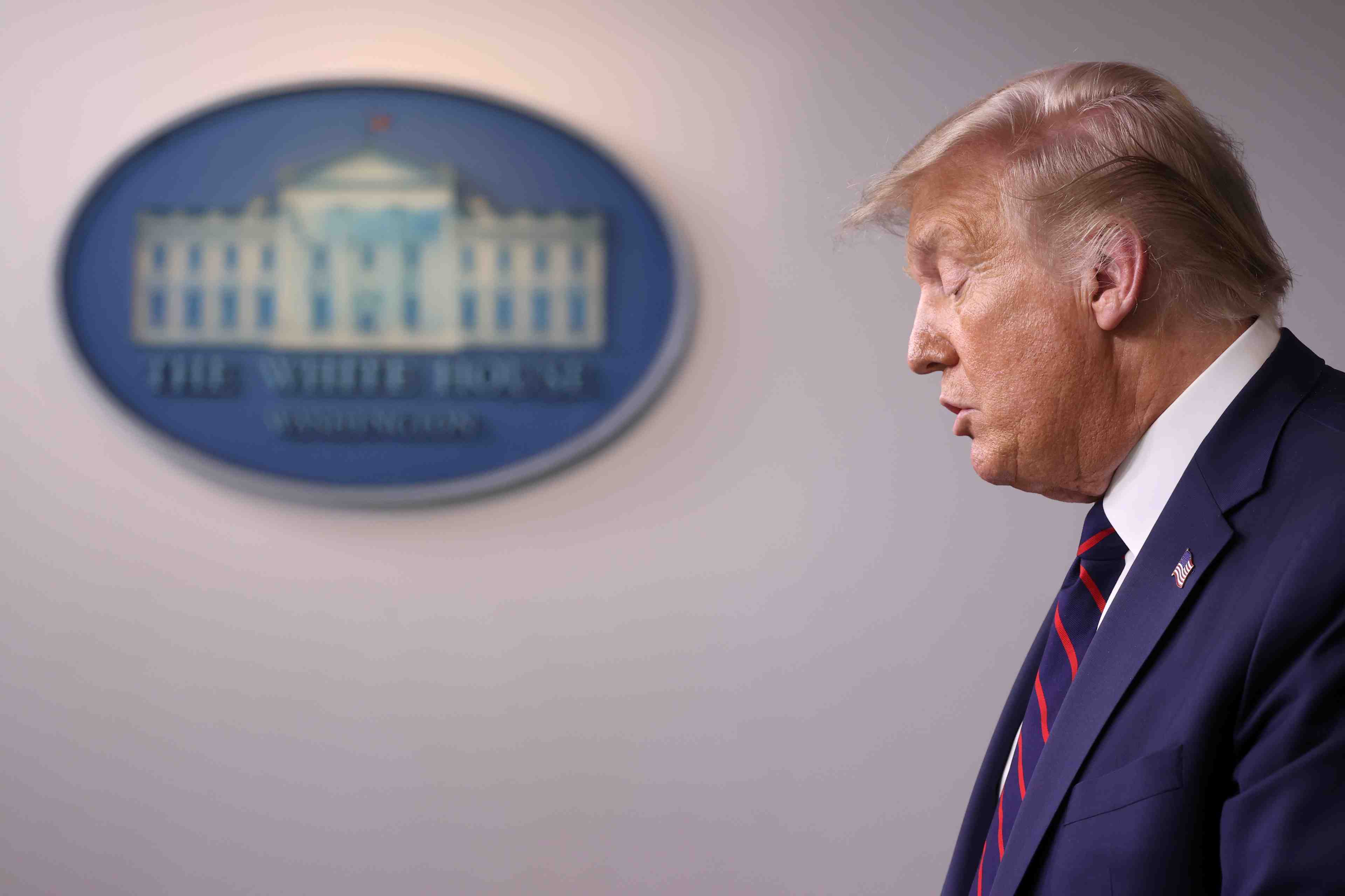 Usa 2020: trump envisage de prononcer a la maison blanche son discours d'investiture