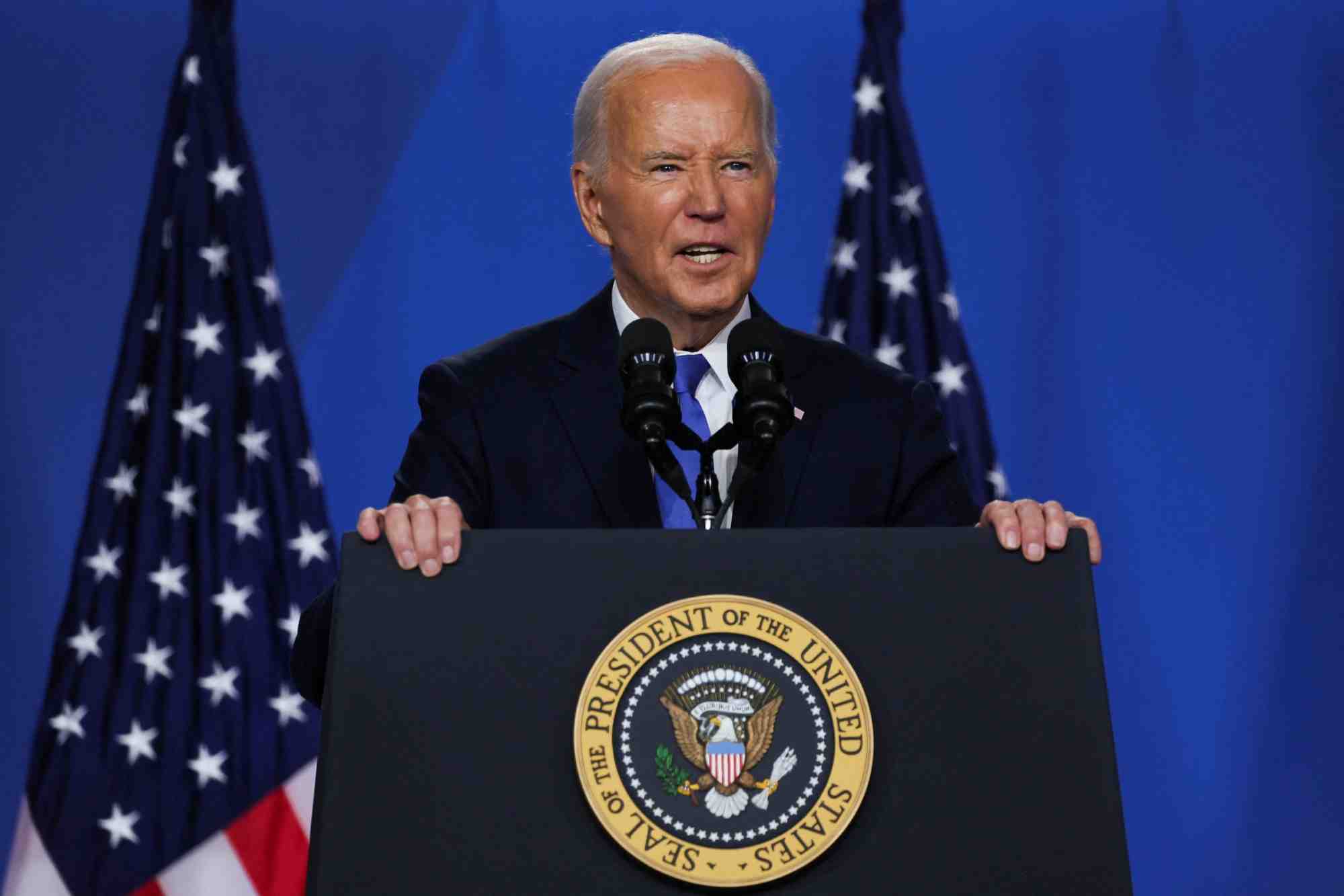 Le president americain joe biden