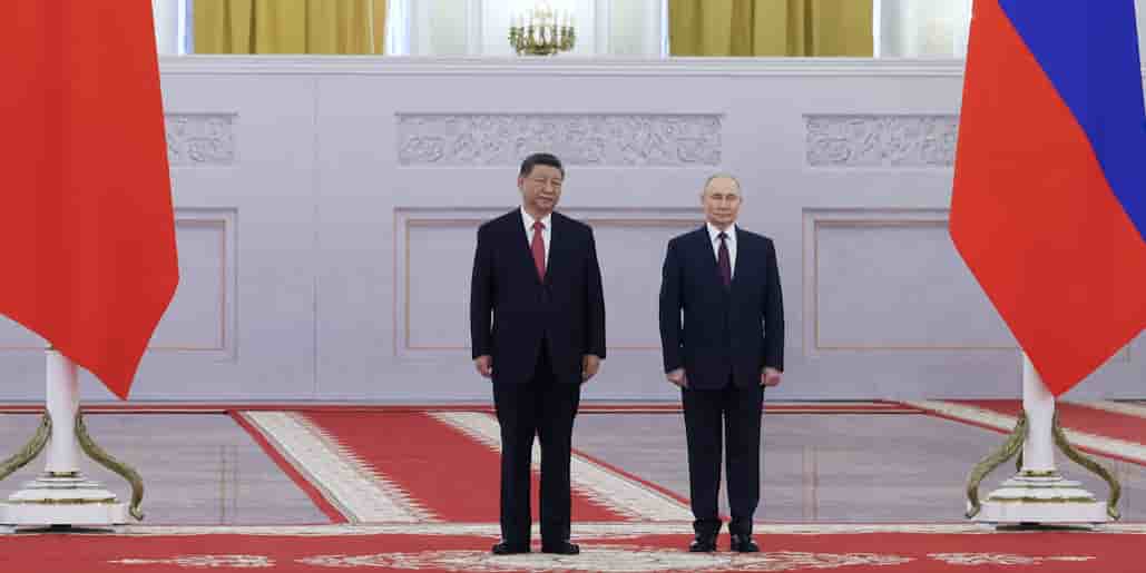 Xi Jinping et Vladimir Poutine, jeudi 8 mai 2025, à Moscou.